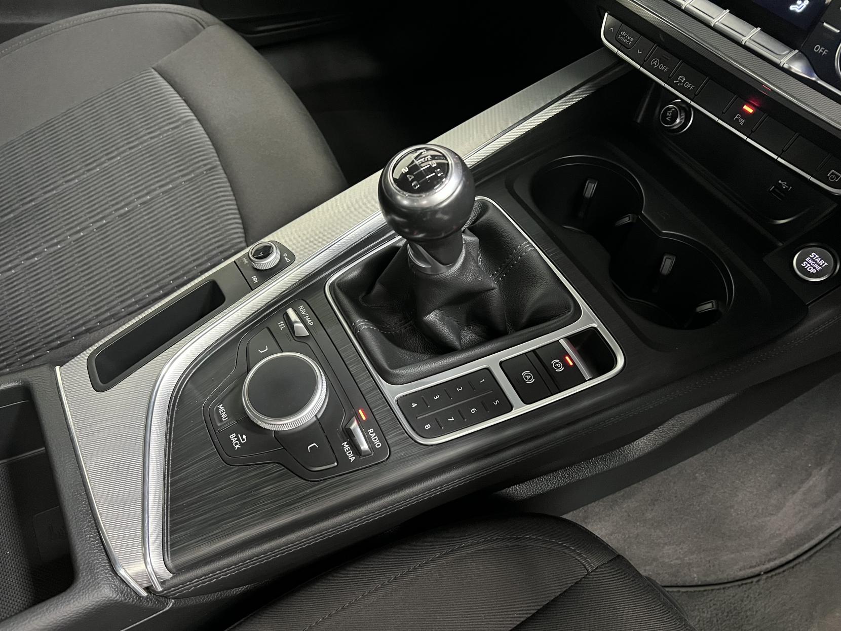 Audi A4 2.0 TFSI 35 SE Saloon 4dr Petrol Manual Euro 6 (s/s) (150 ps)