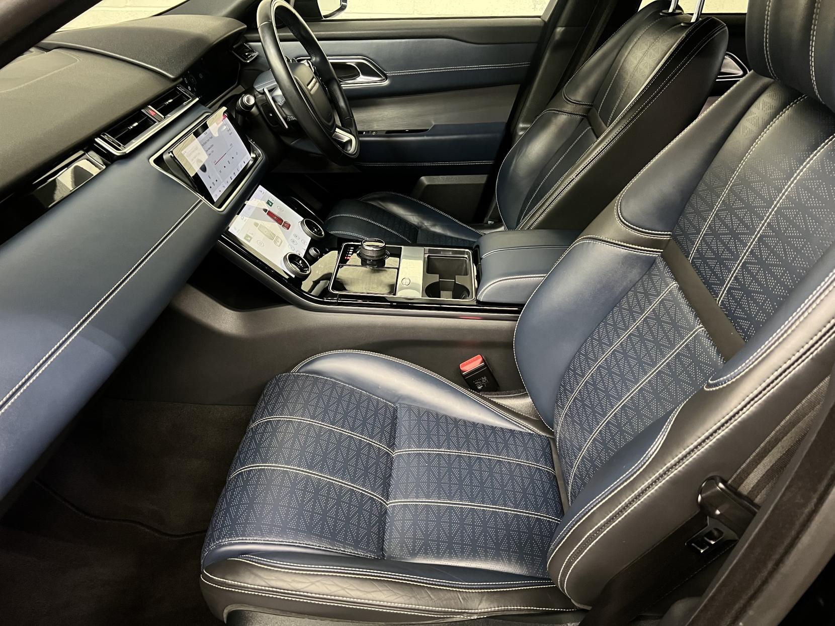 Land Rover Range Rover Velar 2.0 P250 R-Dynamic HSE SUV 5dr Petrol Auto 4WD Euro 6 (s/s) (250 ps)