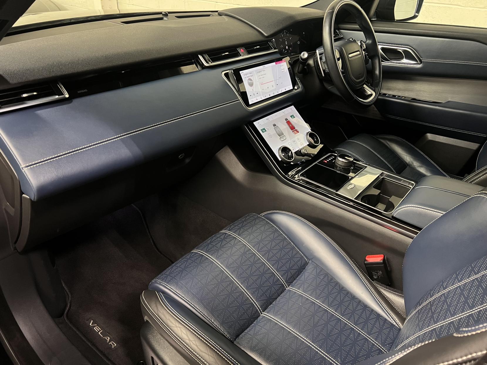 Land Rover Range Rover Velar 2.0 P250 R-Dynamic HSE SUV 5dr Petrol Auto 4WD Euro 6 (s/s) (250 ps)