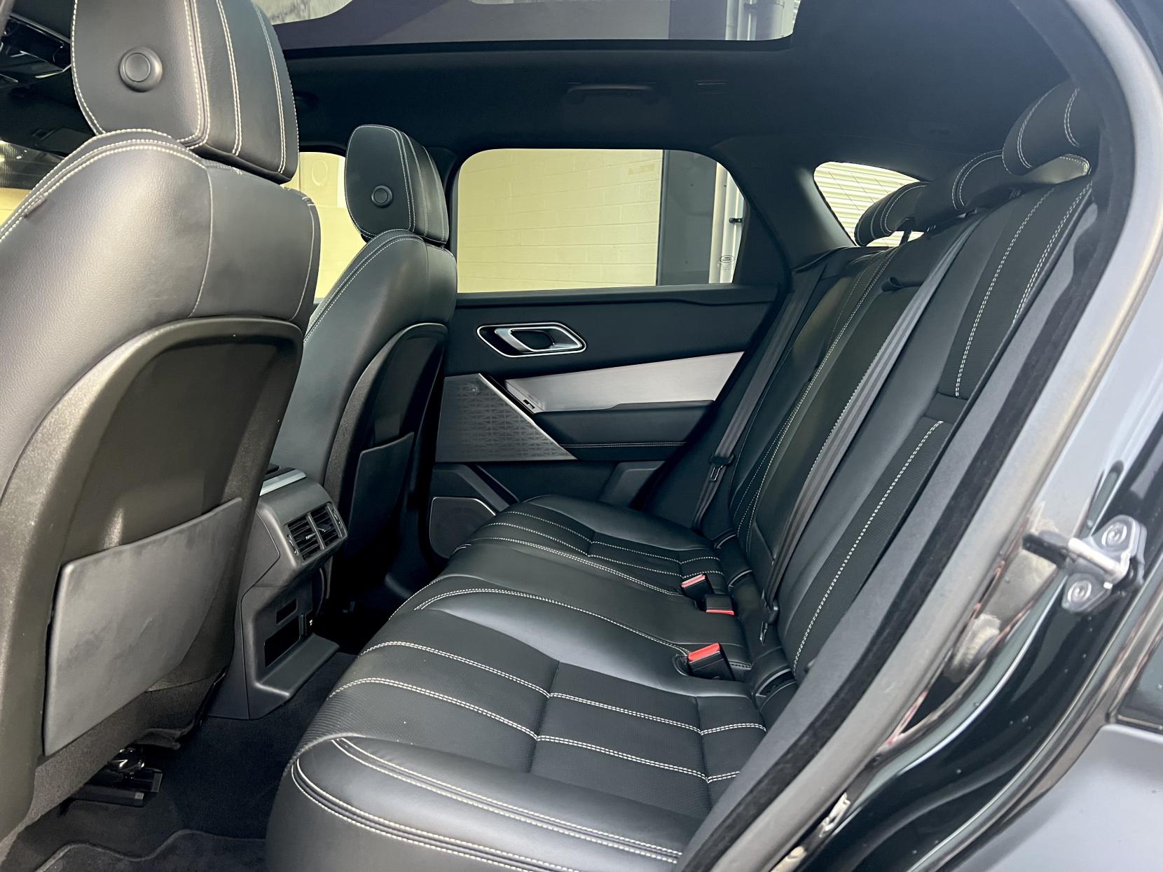 Land Rover Range Rover Velar 2.0 P250 R-Dynamic SE SUV 5dr Petrol Auto 4WD Euro 6 (s/s) (250 ps)