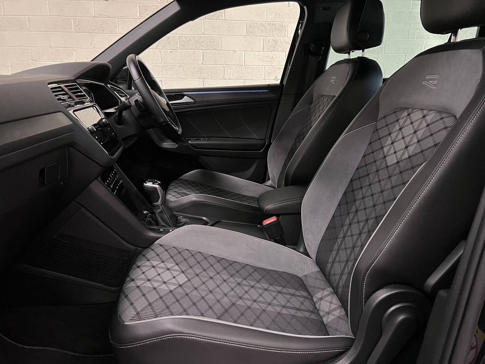 Volkswagen Tiguan 1.5 TSI R-Line SUV 5dr Petrol DSG Euro 6 (s/s) (150 ps)