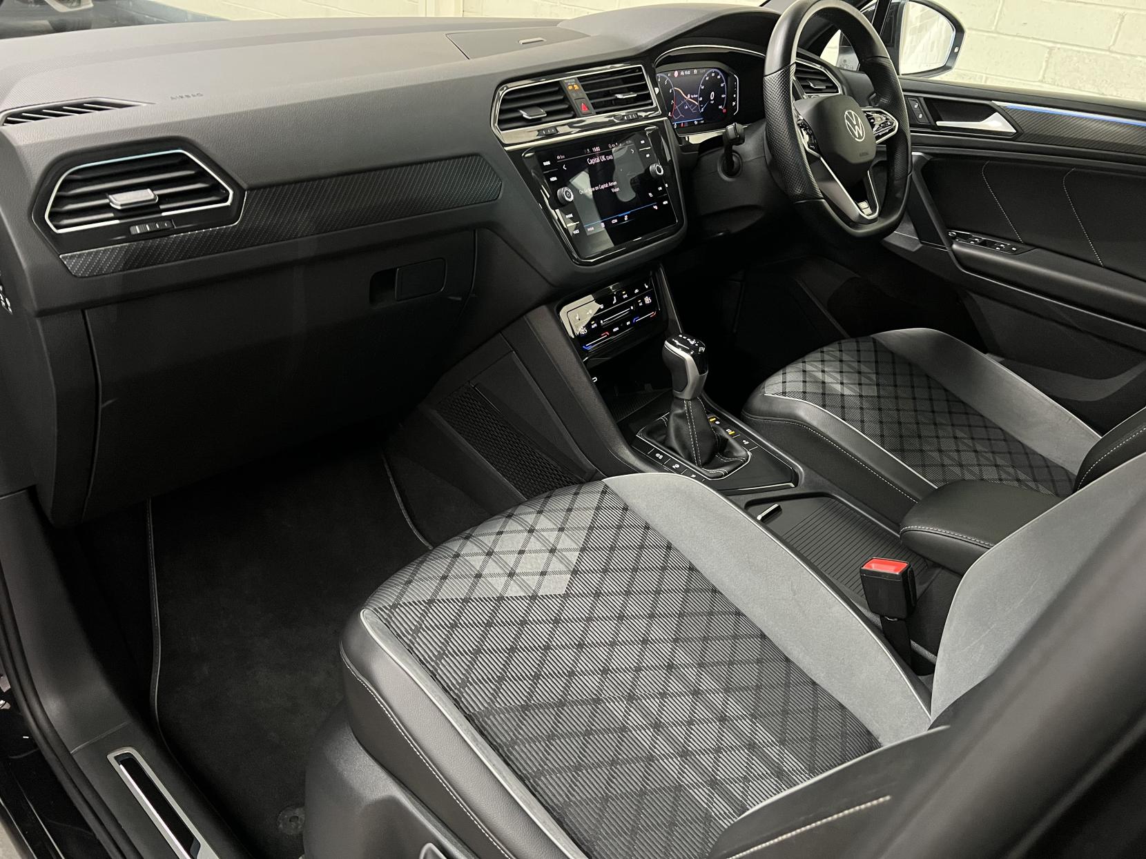 Volkswagen Tiguan 1.5 TSI R-Line SUV 5dr Petrol DSG Euro 6 (s/s) (150 ps)