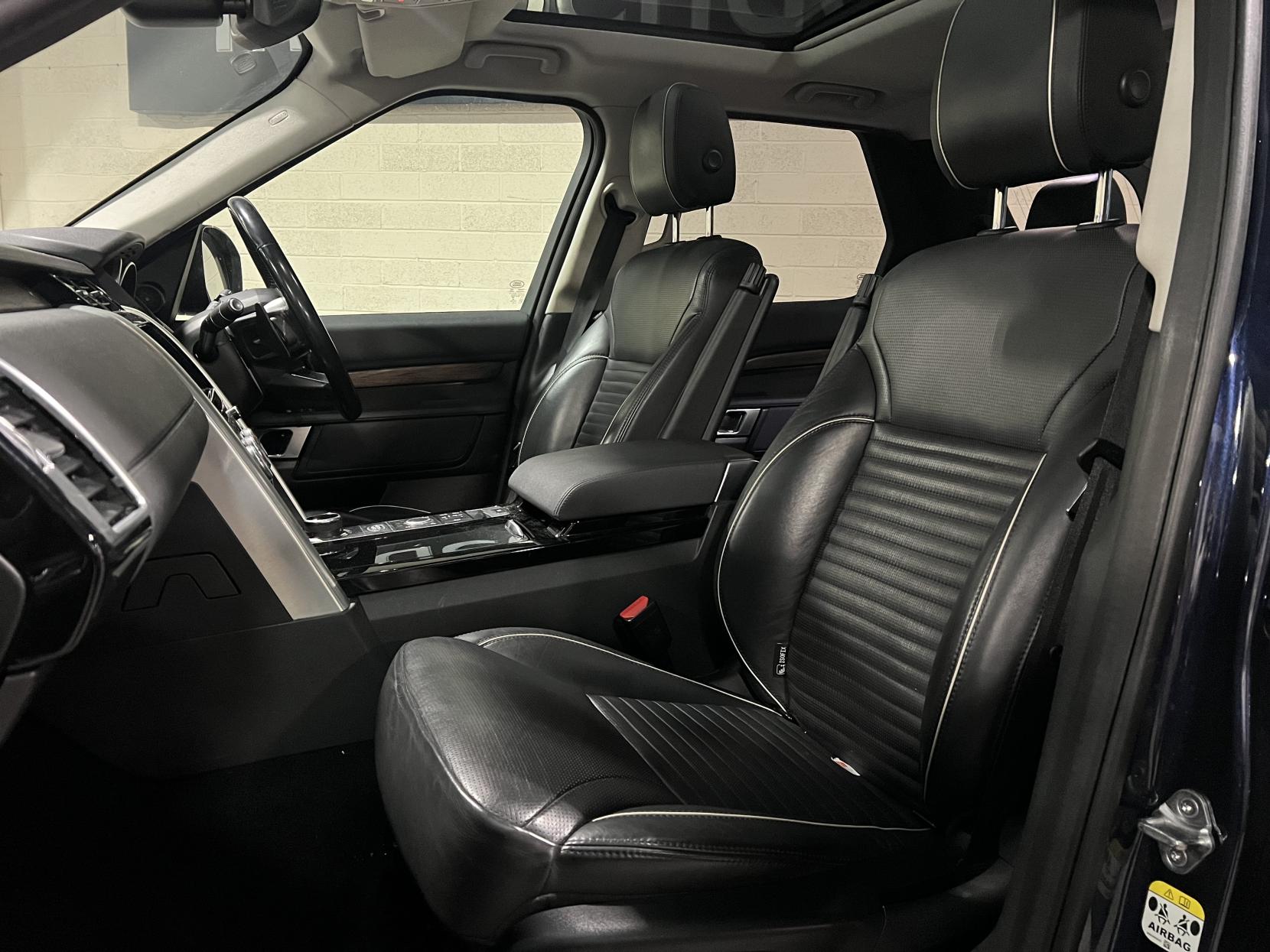 Land Rover Discovery 3.0 TD V6 HSE SUV 5dr Diesel Auto 4WD Euro 6 (s/s) (258 ps)