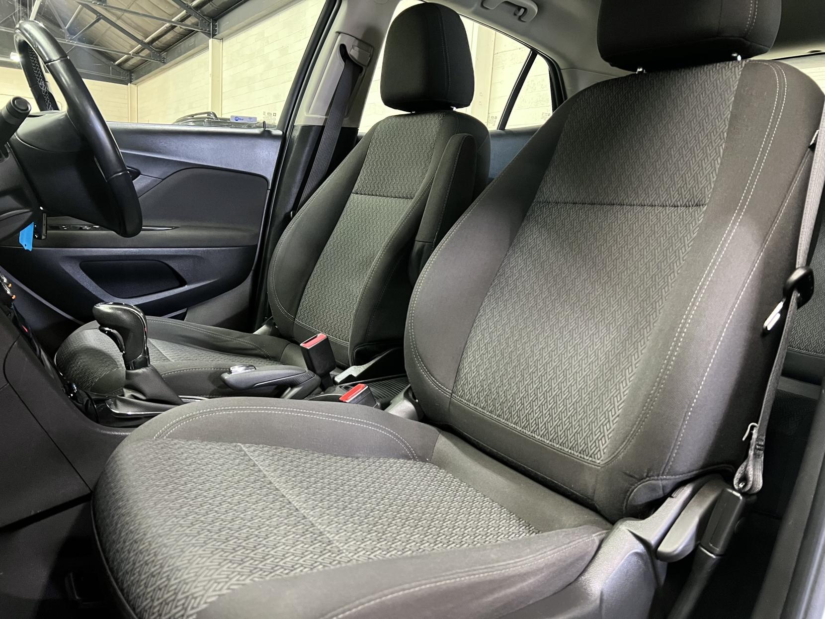 Vauxhall Mokka X 1.4i Turbo Design Nav SUV 5dr Petrol Auto Euro 6 (140 ps)