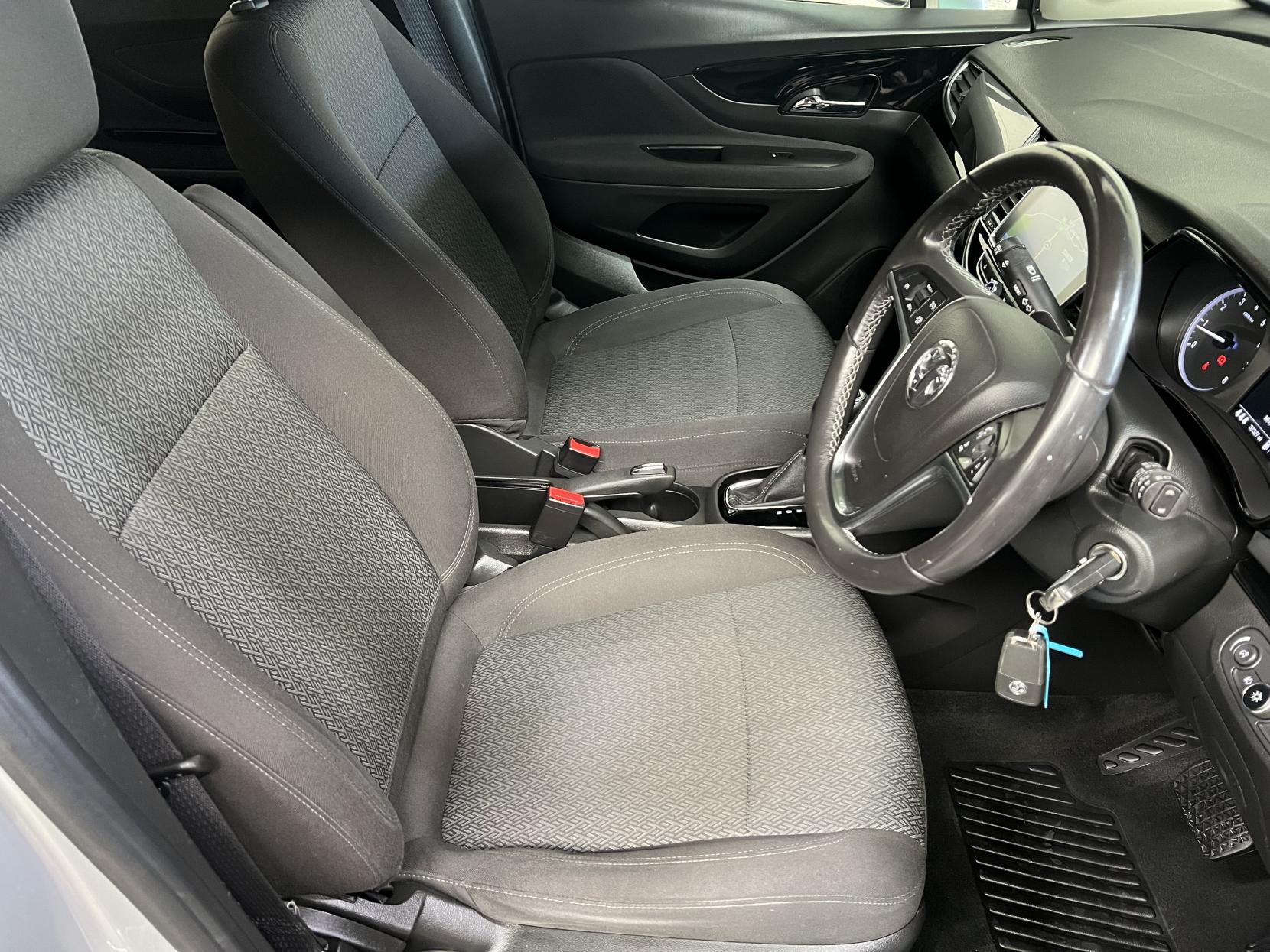 Vauxhall Mokka X 1.4i Turbo Design Nav SUV 5dr Petrol Auto Euro 6 (140 ps)