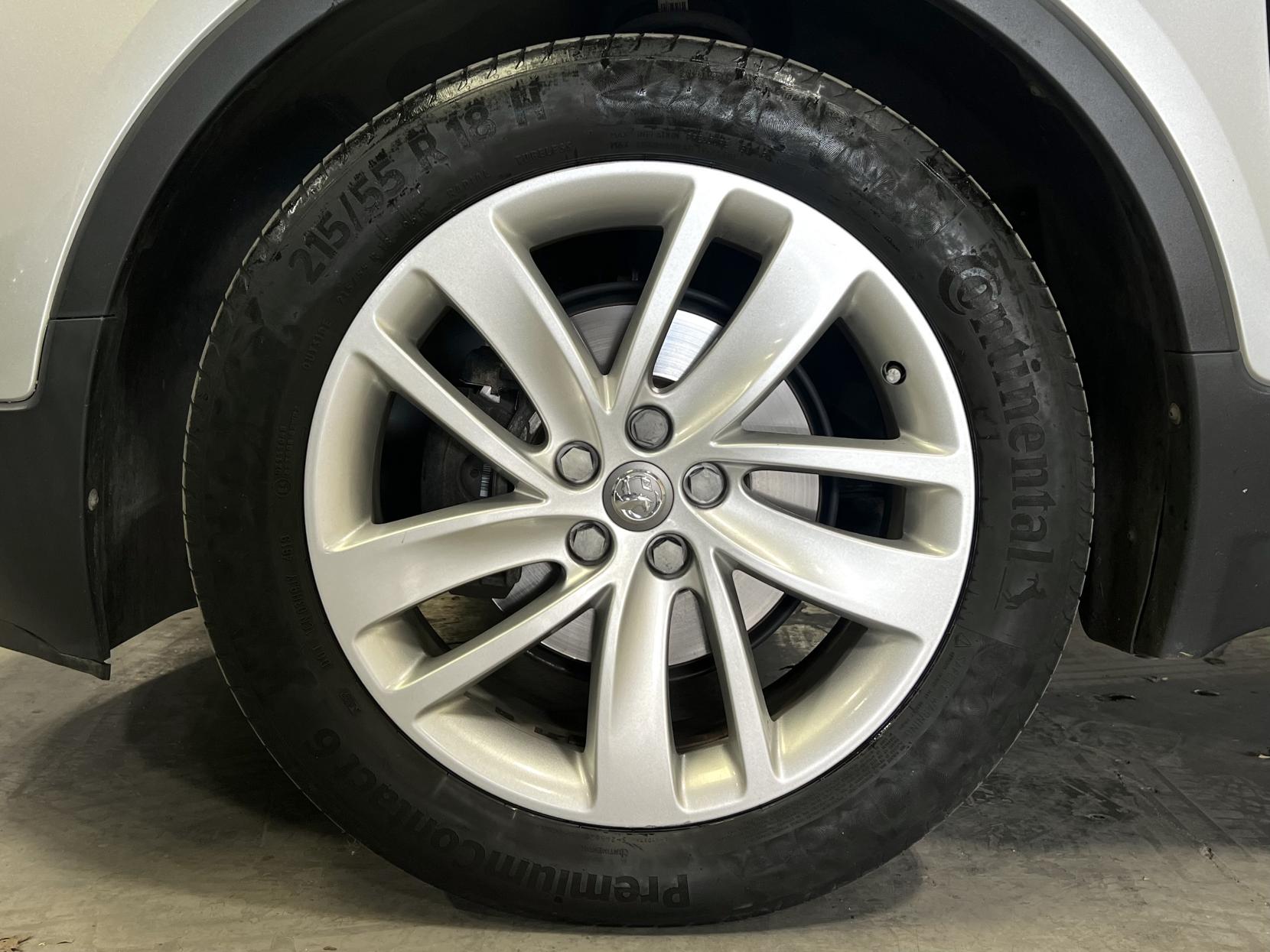 Vauxhall Mokka X 1.4i Turbo Design Nav SUV 5dr Petrol Auto Euro 6 (140 ps)