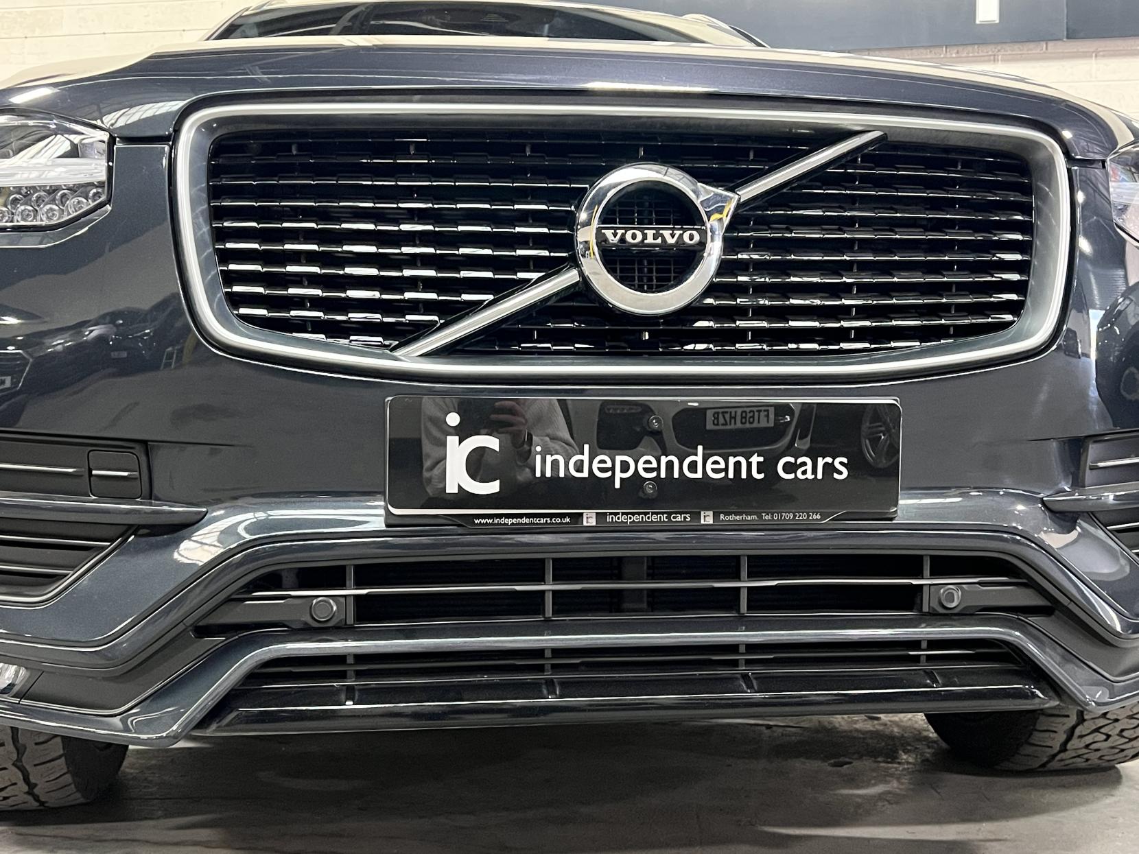 Volvo XC90 2.0 D5 PowerPulse R-Design SUV 5dr Diesel Auto 4WD Euro 6 (s/s) (235 ps)
