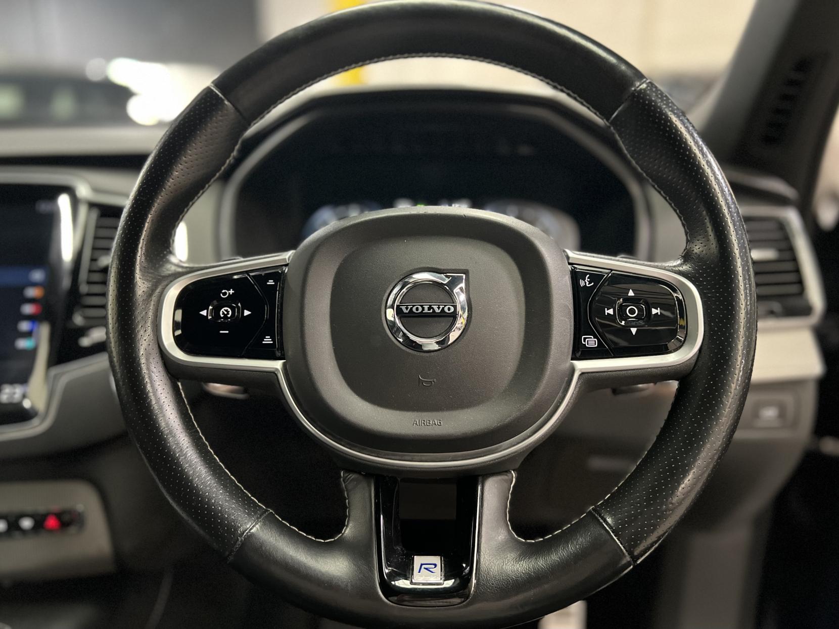 Volvo XC90 2.0 D5 PowerPulse R-Design SUV 5dr Diesel Auto 4WD Euro 6 (s/s) (235 ps)