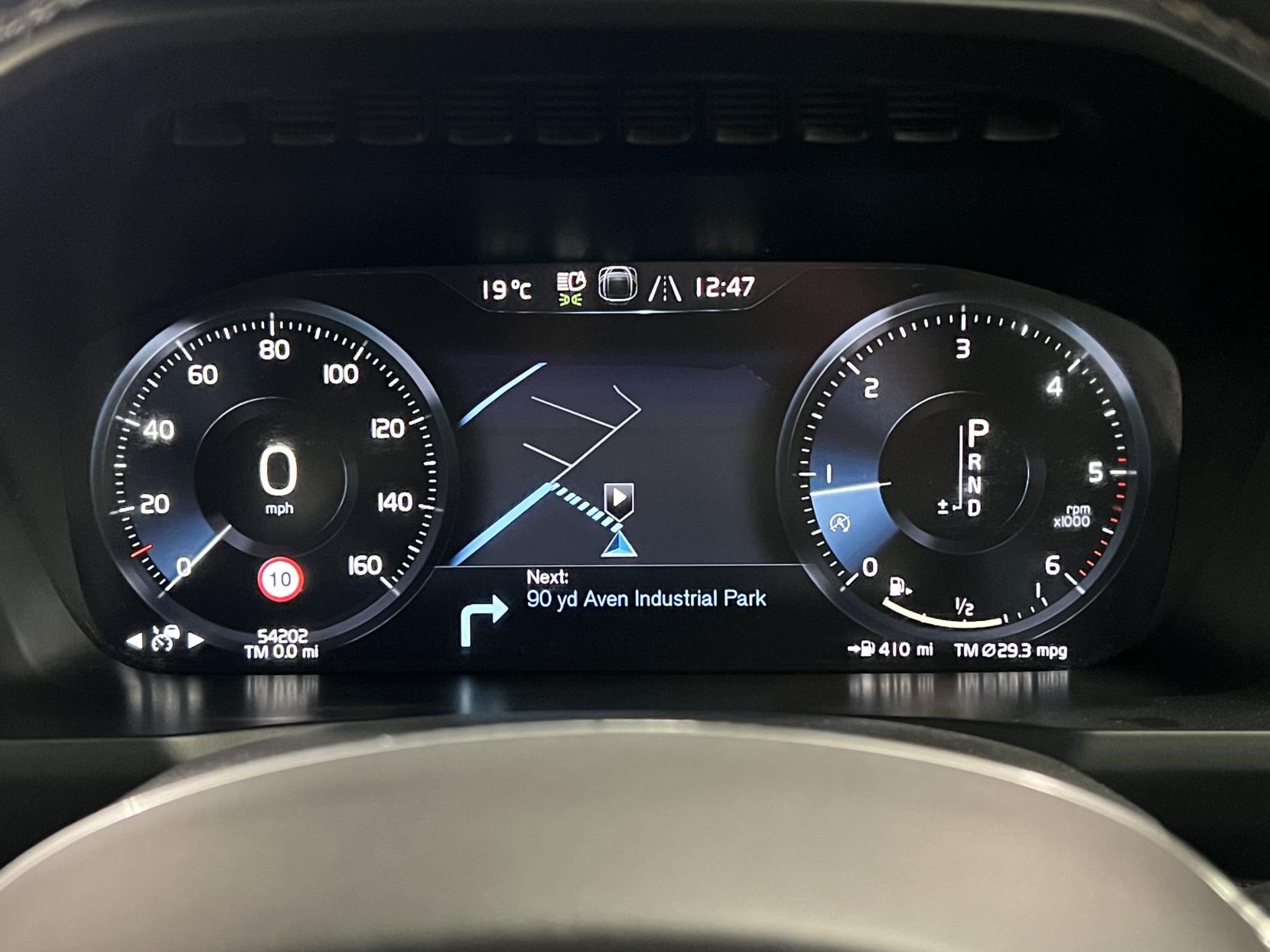 Volvo XC90 2.0 D5 PowerPulse R-Design SUV 5dr Diesel Auto 4WD Euro 6 (s/s) (235 ps)