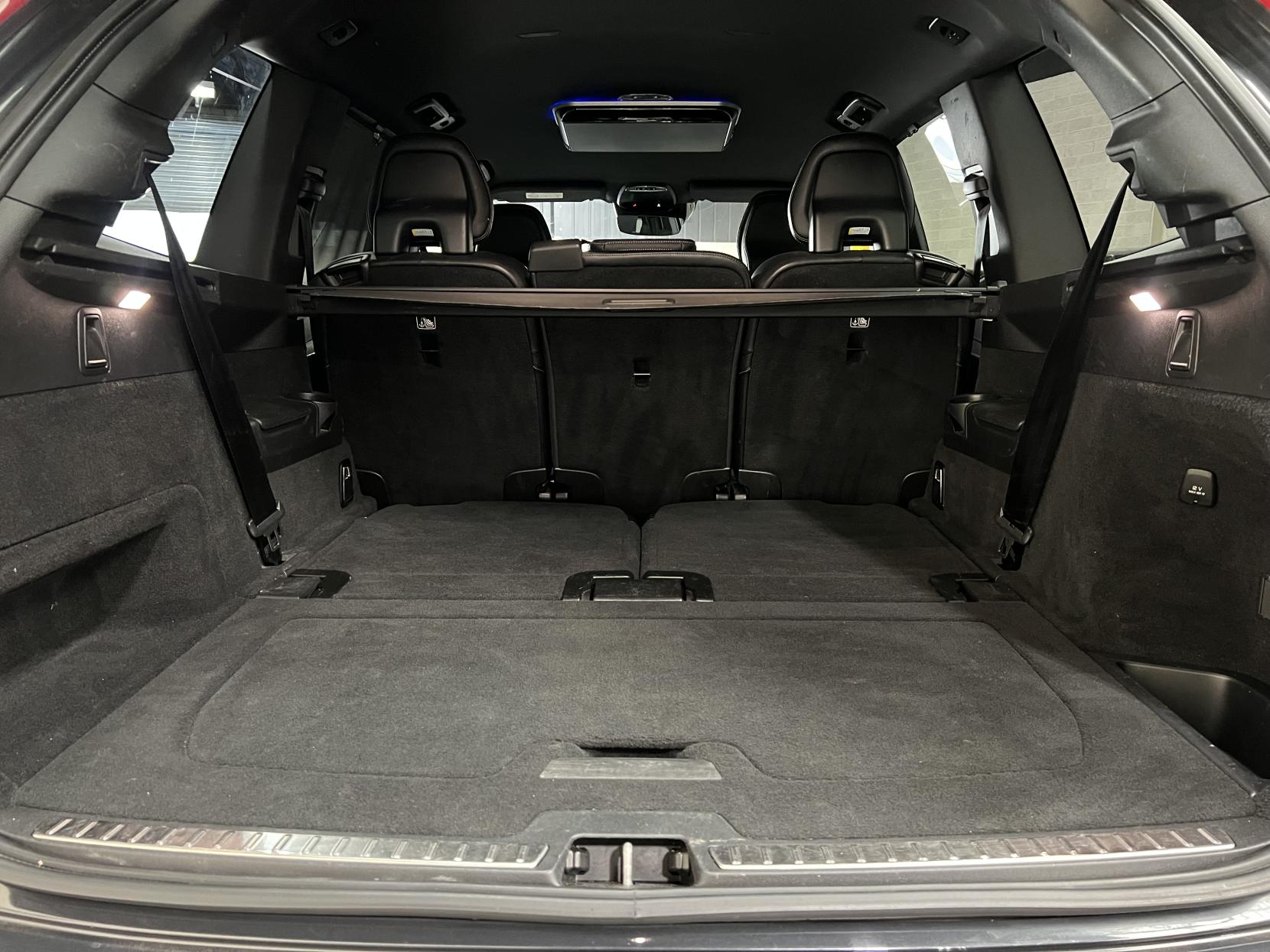 Volvo XC90 2.0 D5 PowerPulse R-Design SUV 5dr Diesel Auto 4WD Euro 6 (s/s) (235 ps)