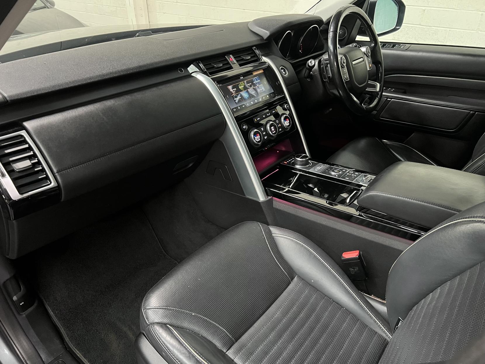 Land Rover Discovery 3.0 TD V6 HSE Luxury SUV 5dr Diesel Auto 4WD Euro 6 (s/s) (258 ps)