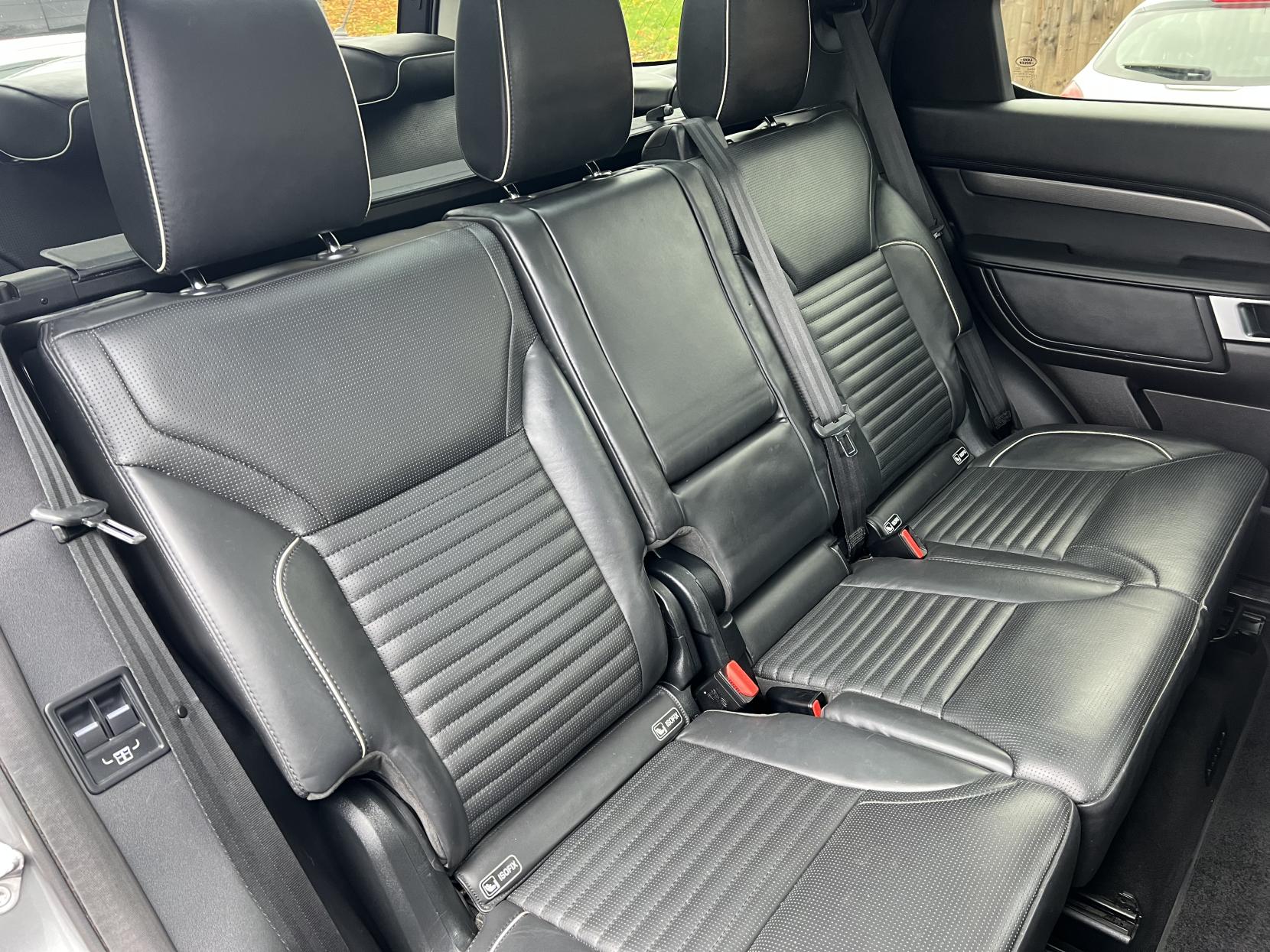 Land Rover Discovery 3.0 TD V6 HSE Luxury SUV 5dr Diesel Auto 4WD Euro 6 (s/s) (258 ps)