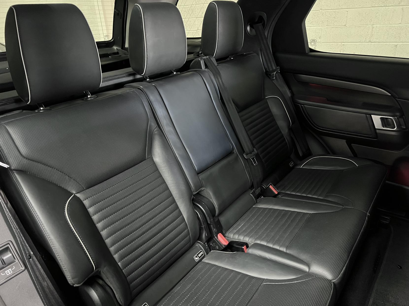 Land Rover Discovery 3.0 TD V6 HSE Luxury SUV 5dr Diesel Auto 4WD Euro 6 (s/s) (258 ps)