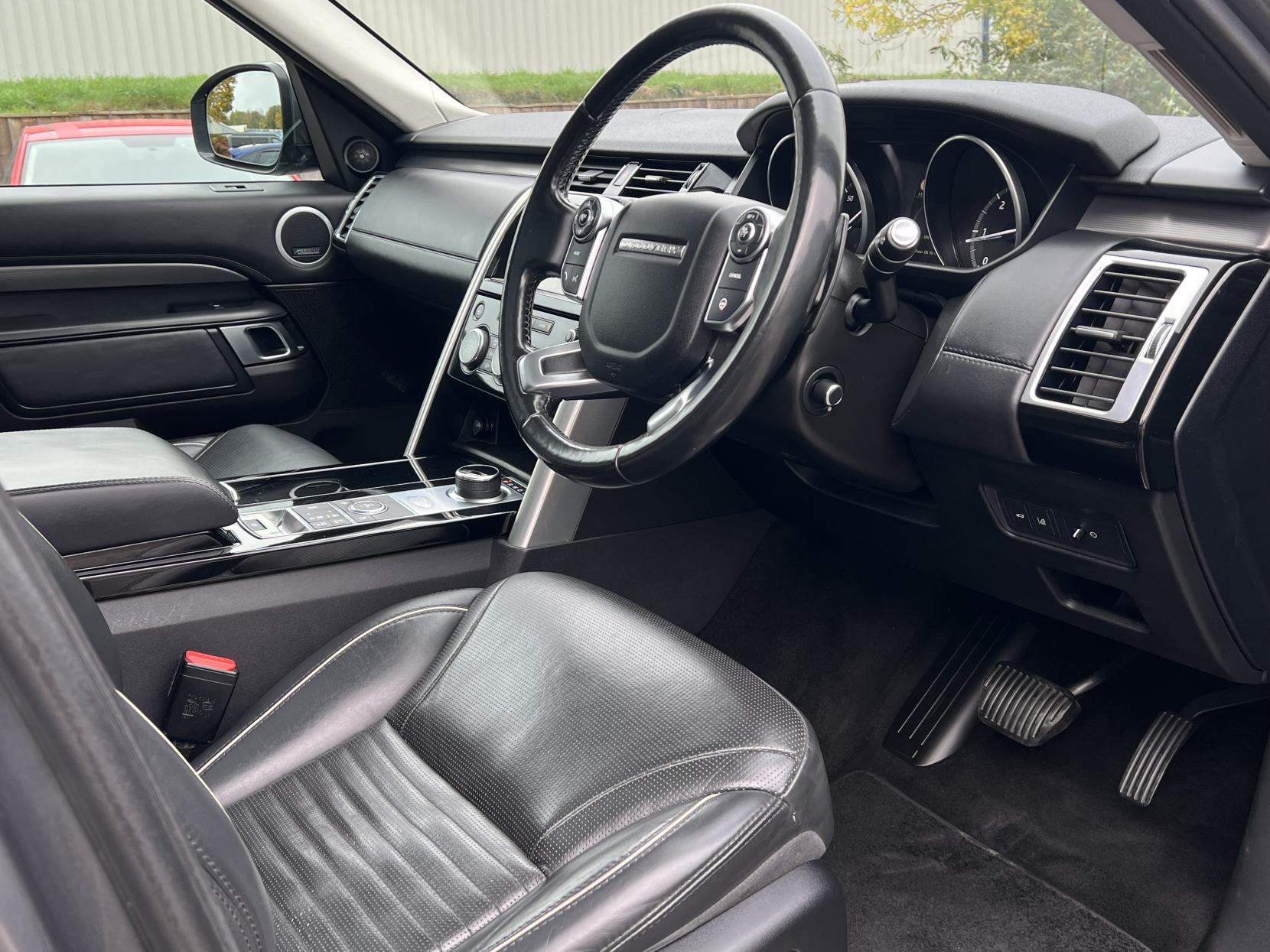 Land Rover Discovery 3.0 TD V6 HSE Luxury SUV 5dr Diesel Auto 4WD Euro 6 (s/s) (258 ps)