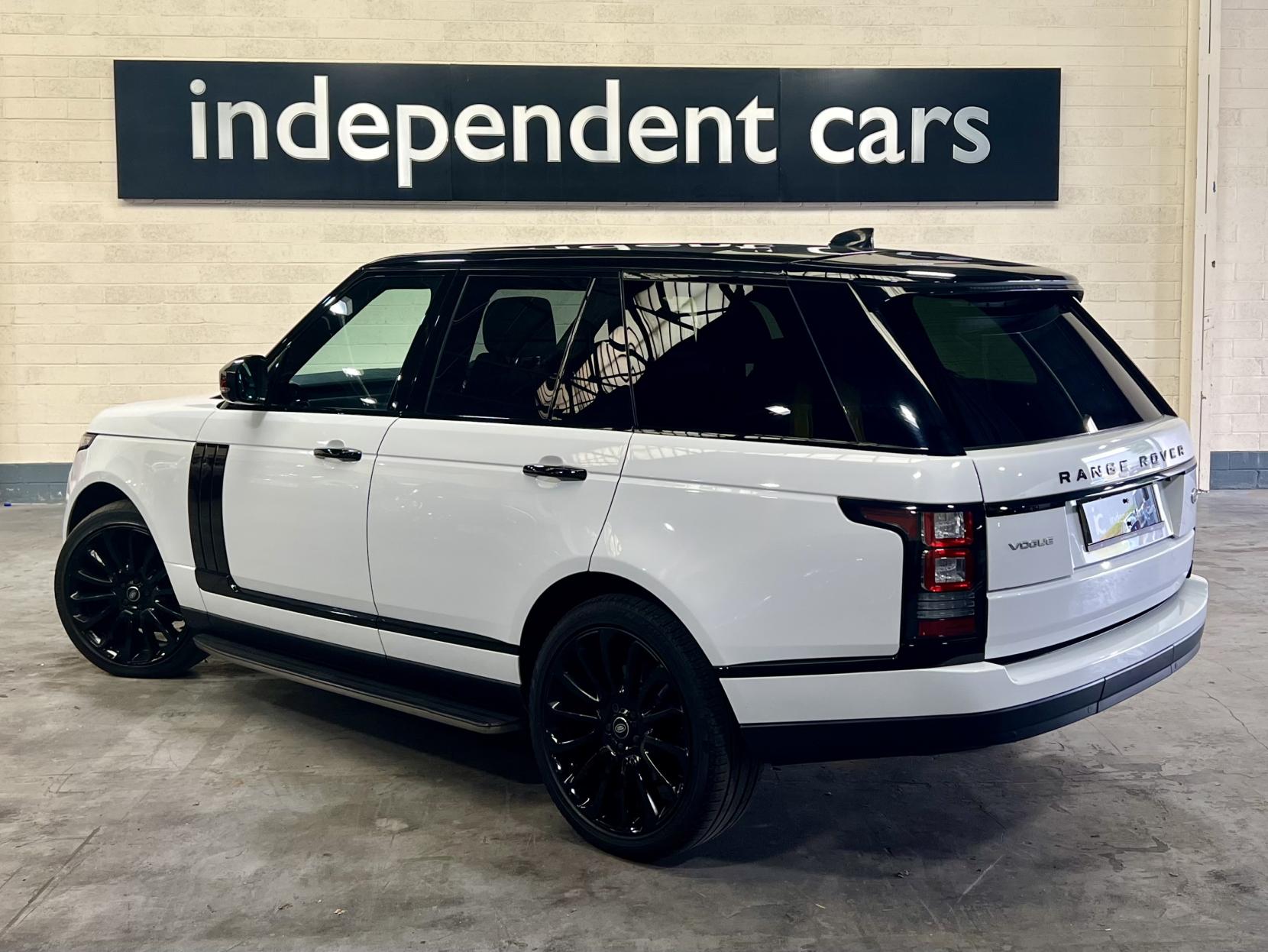 Land Rover Range Rover 3.0 TD V6 Vogue SUV 5dr Diesel Auto 4WD Euro 6 (s/s) (258 ps)