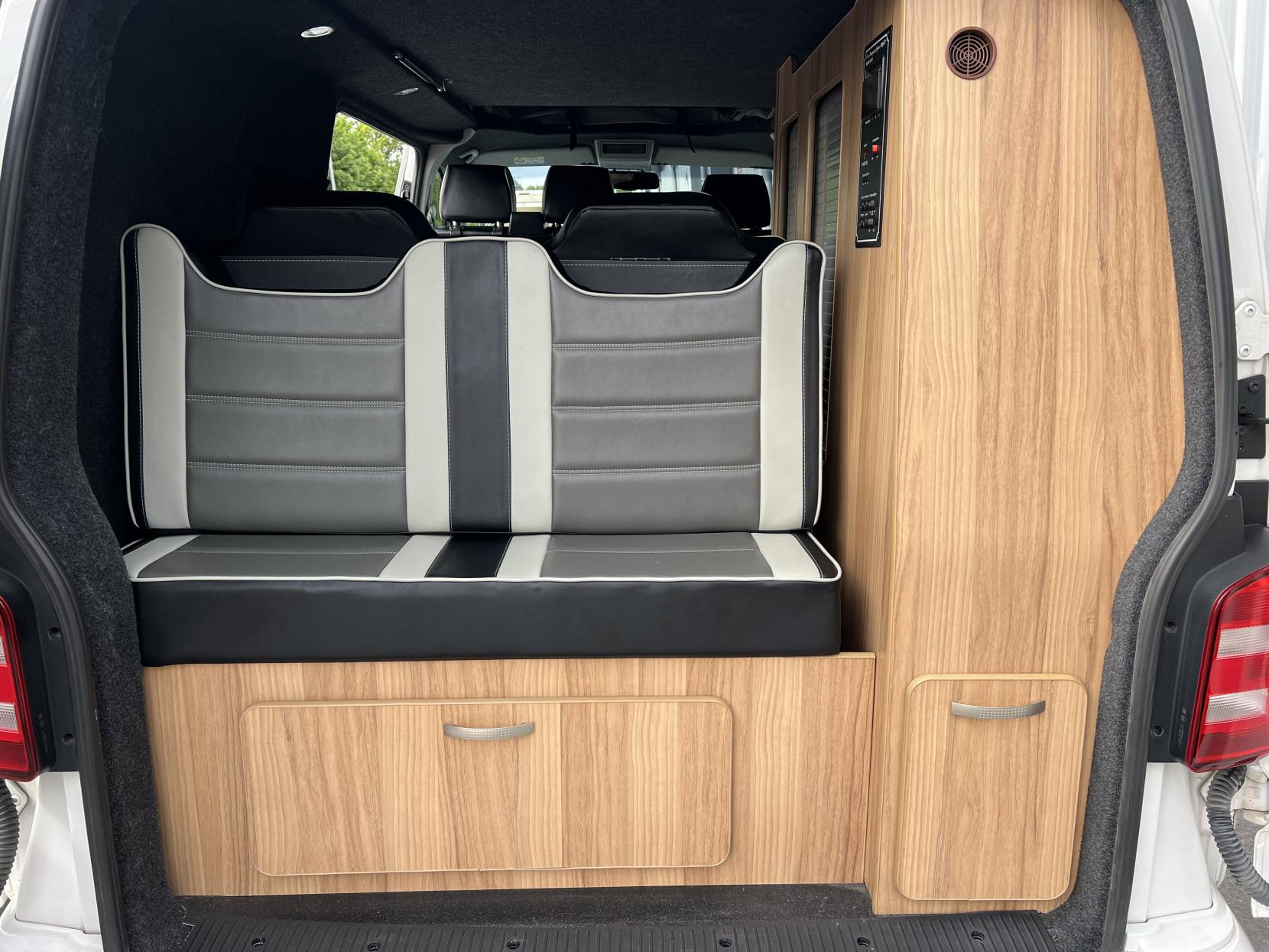Volkswagen Campervan T28 2.0 TDI Bluemotion Technology