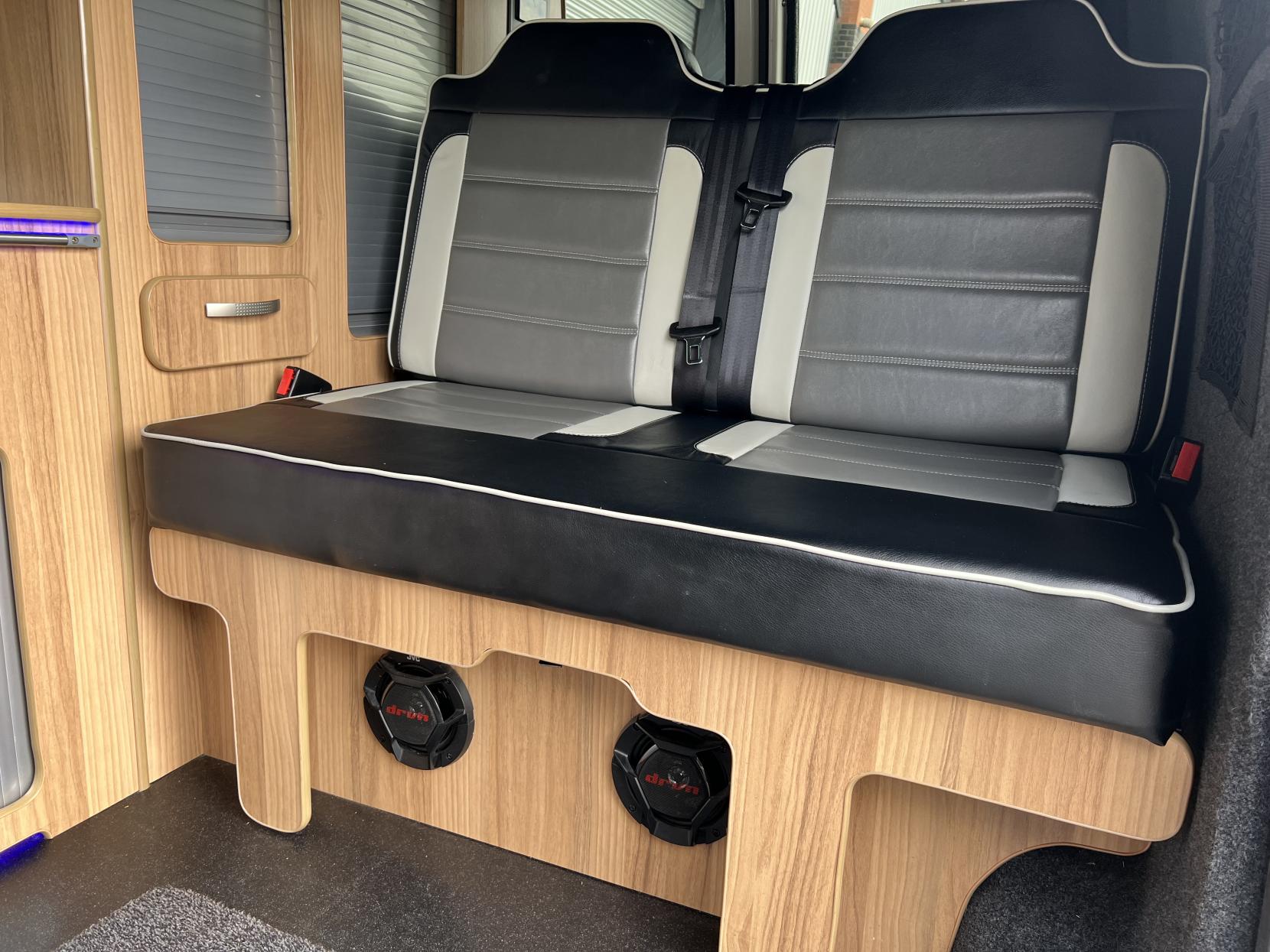 Volkswagen Campervan T28 2.0 TDI Bluemotion Technology