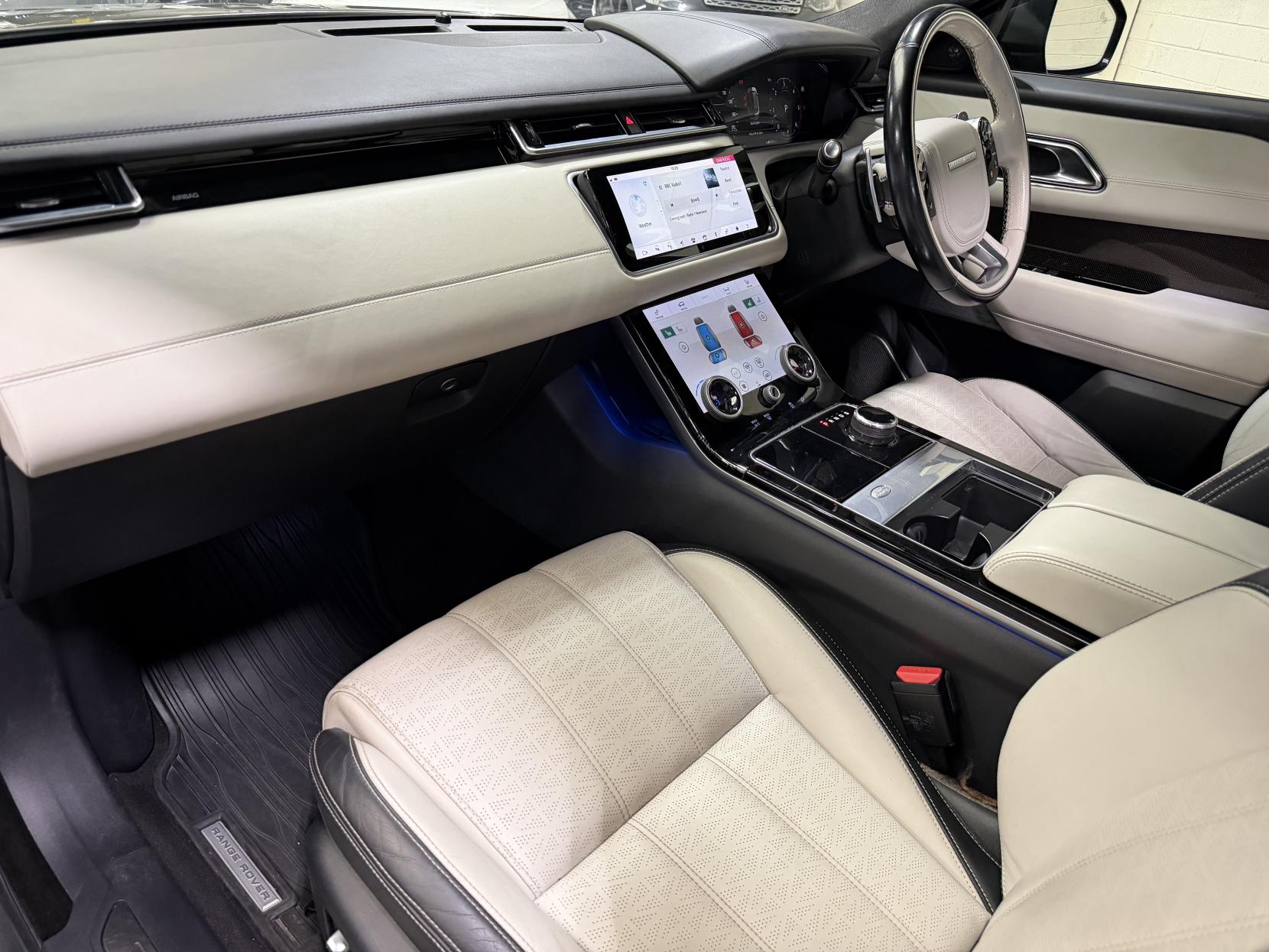 Land Rover Range Rover Velar 3.0 SD6 V6 First Edition SUV 5dr Diesel Auto 4WD Euro 6 (s/s) (300 ps)