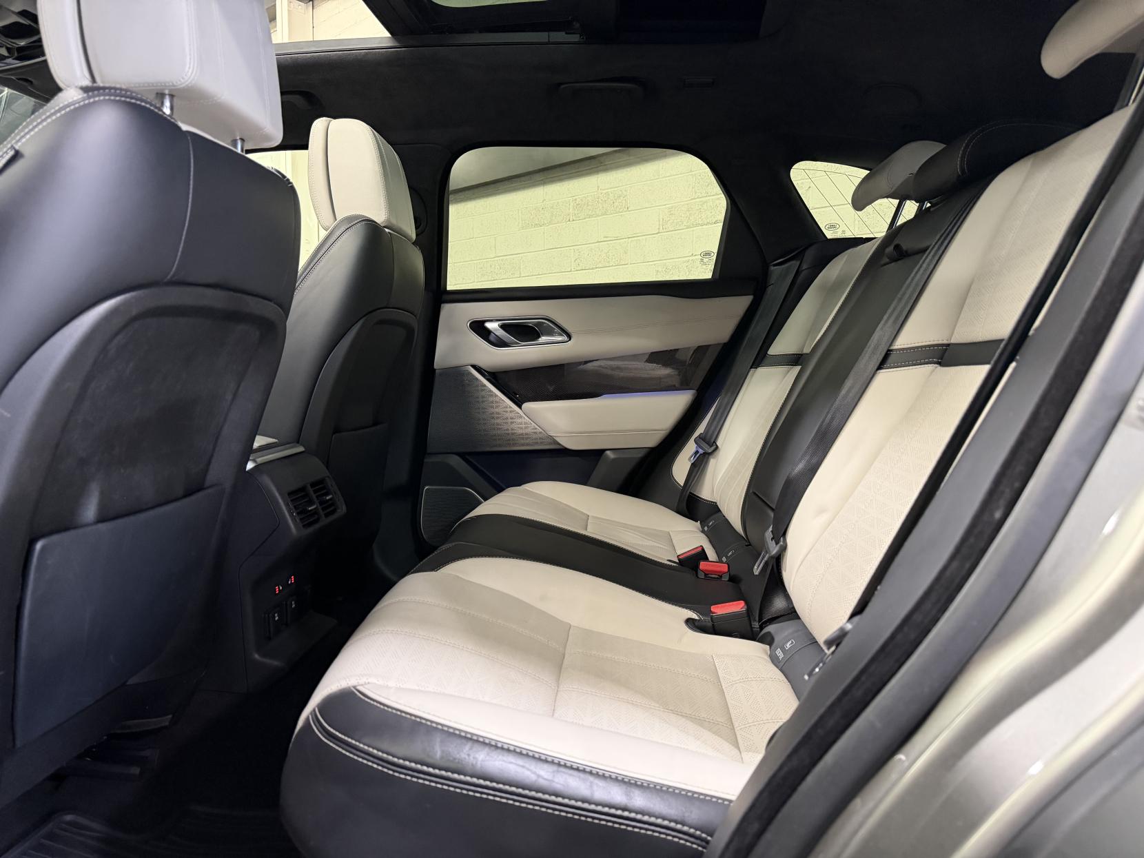 Land Rover Range Rover Velar 3.0 SD6 V6 First Edition SUV 5dr Diesel Auto 4WD Euro 6 (s/s) (300 ps)