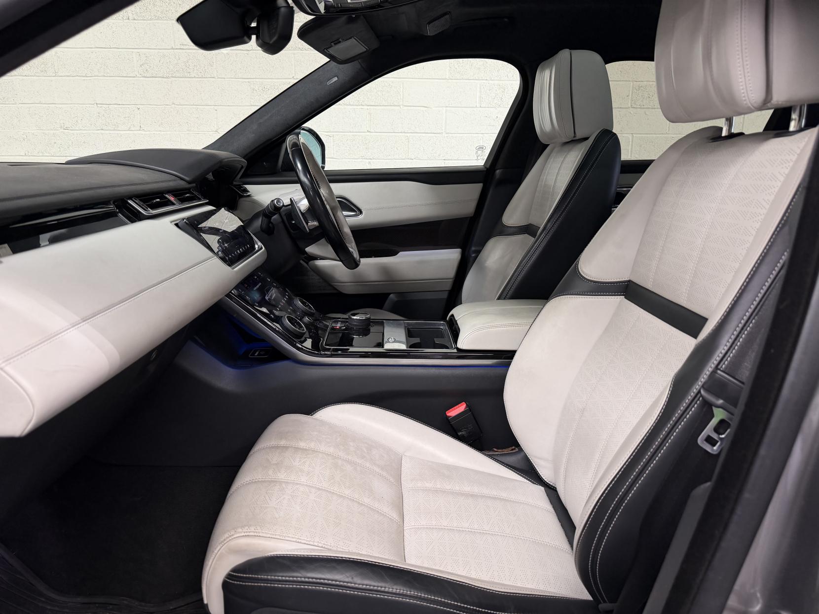 Land Rover Range Rover Velar 3.0 SD6 V6 First Edition SUV 5dr Diesel Auto 4WD Euro 6 (s/s) (300 ps)