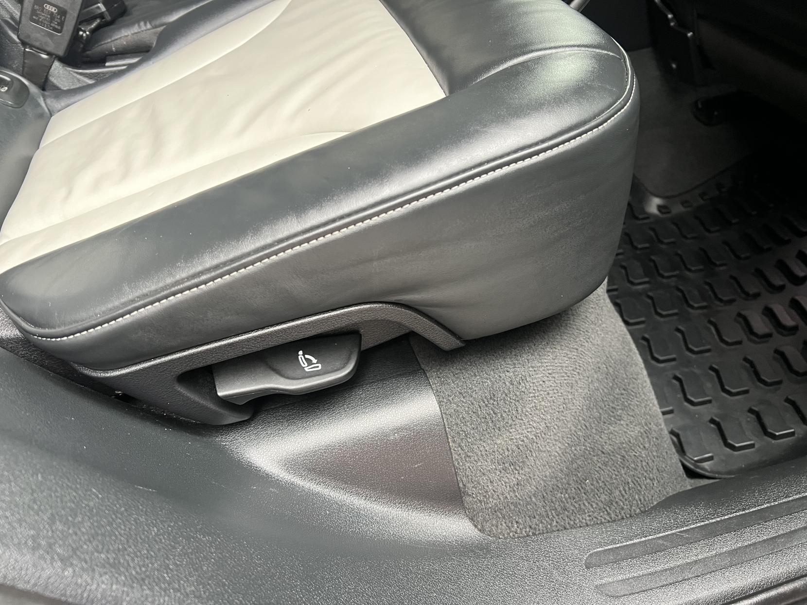 Audi SQ5 3.0 BiTDI V6 SUV 5dr Diesel Tiptronic quattro Euro 5 (s/s) (313 ps)