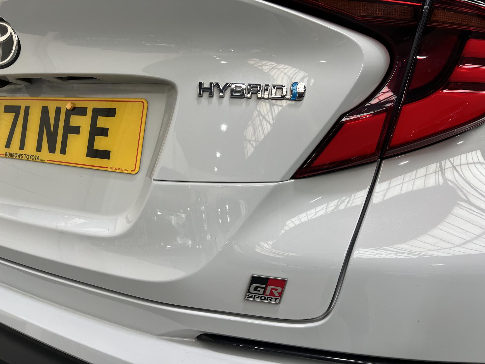 Toyota C-HR 2.0 VVT-h GR SPORT SUV 5dr Petrol Hybrid CVT Euro 6 (s/s) (184 ps)