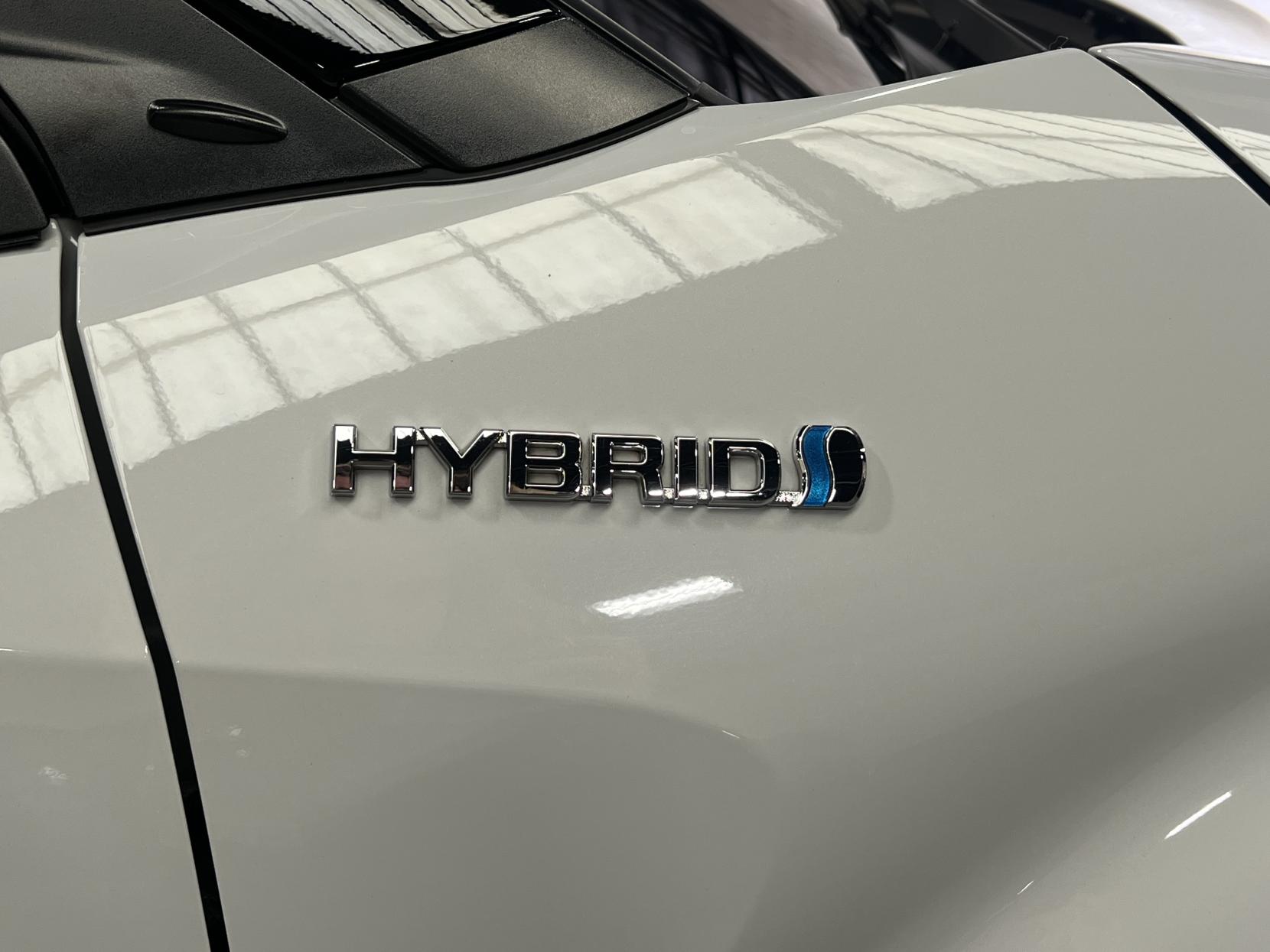 Toyota C-HR 2.0 VVT-h GR SPORT SUV 5dr Petrol Hybrid CVT Euro 6 (s/s) (184 ps)