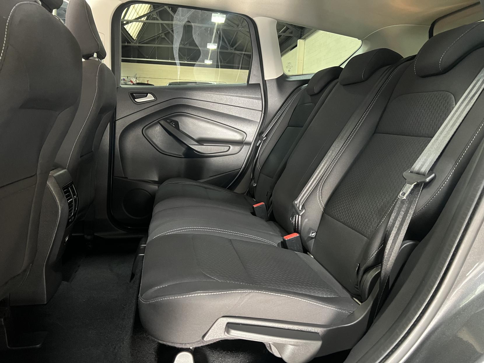 Ford Kuga 1.5T EcoBoost Zetec SUV 5dr Petrol Manual Euro 6 (s/s) (120 ps)