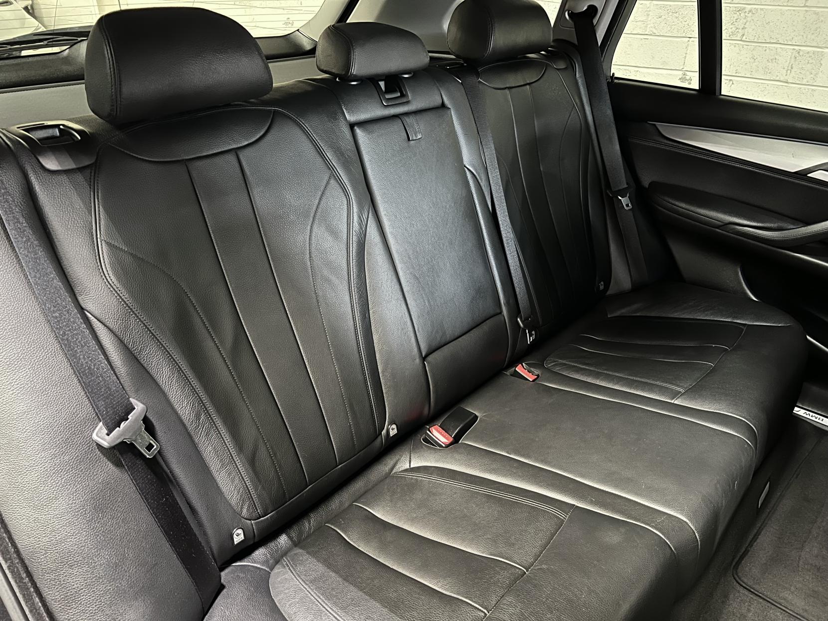 BMW X5 3.0 30d SE SUV 5dr Diesel Auto xDrive Euro 6 (s/s) (258 ps)