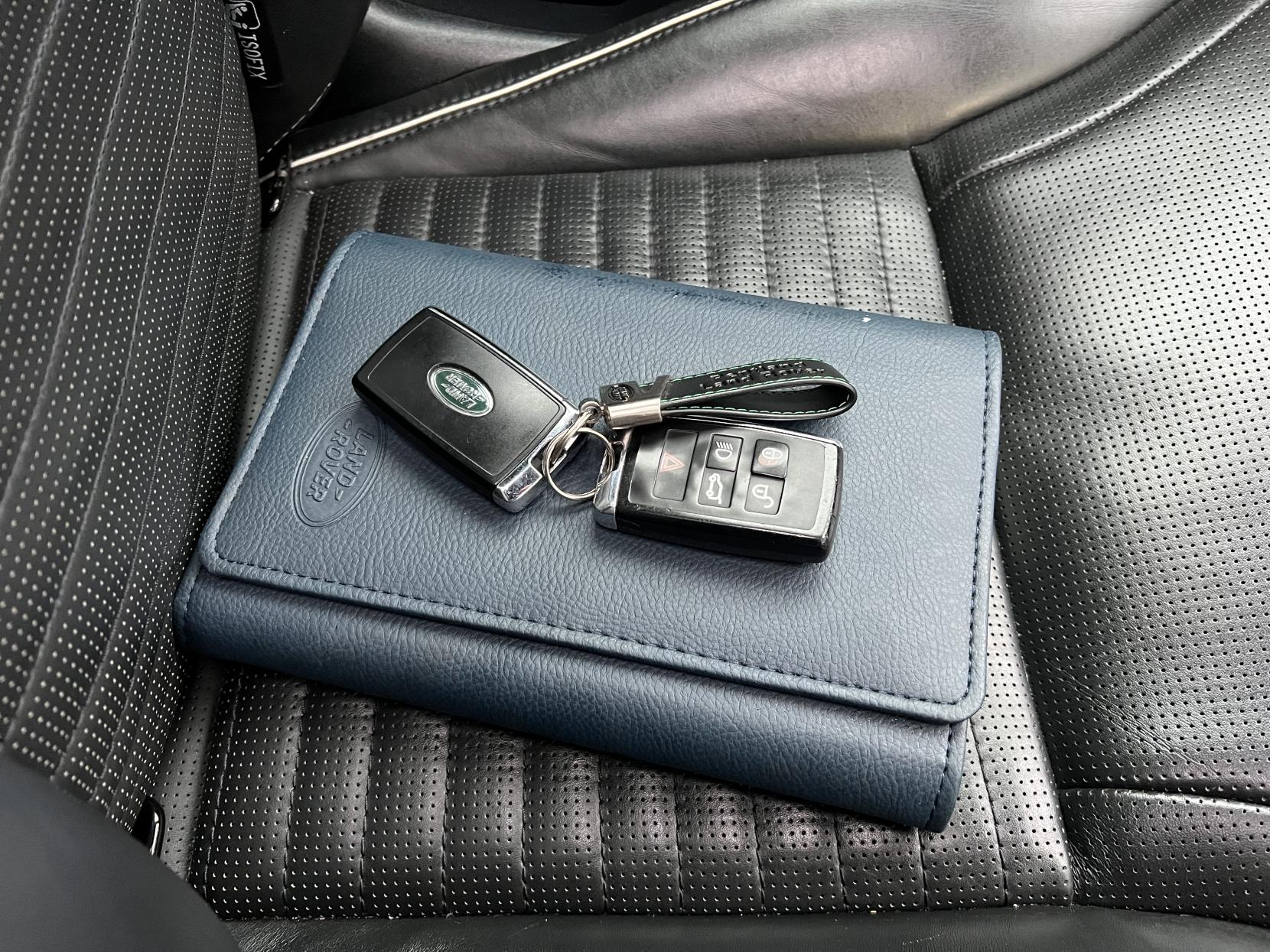 Land Rover Discovery 3.0 TD V6 HSE Luxury SUV 5dr Diesel Auto 4WD Euro 6 (s/s) (258 ps)