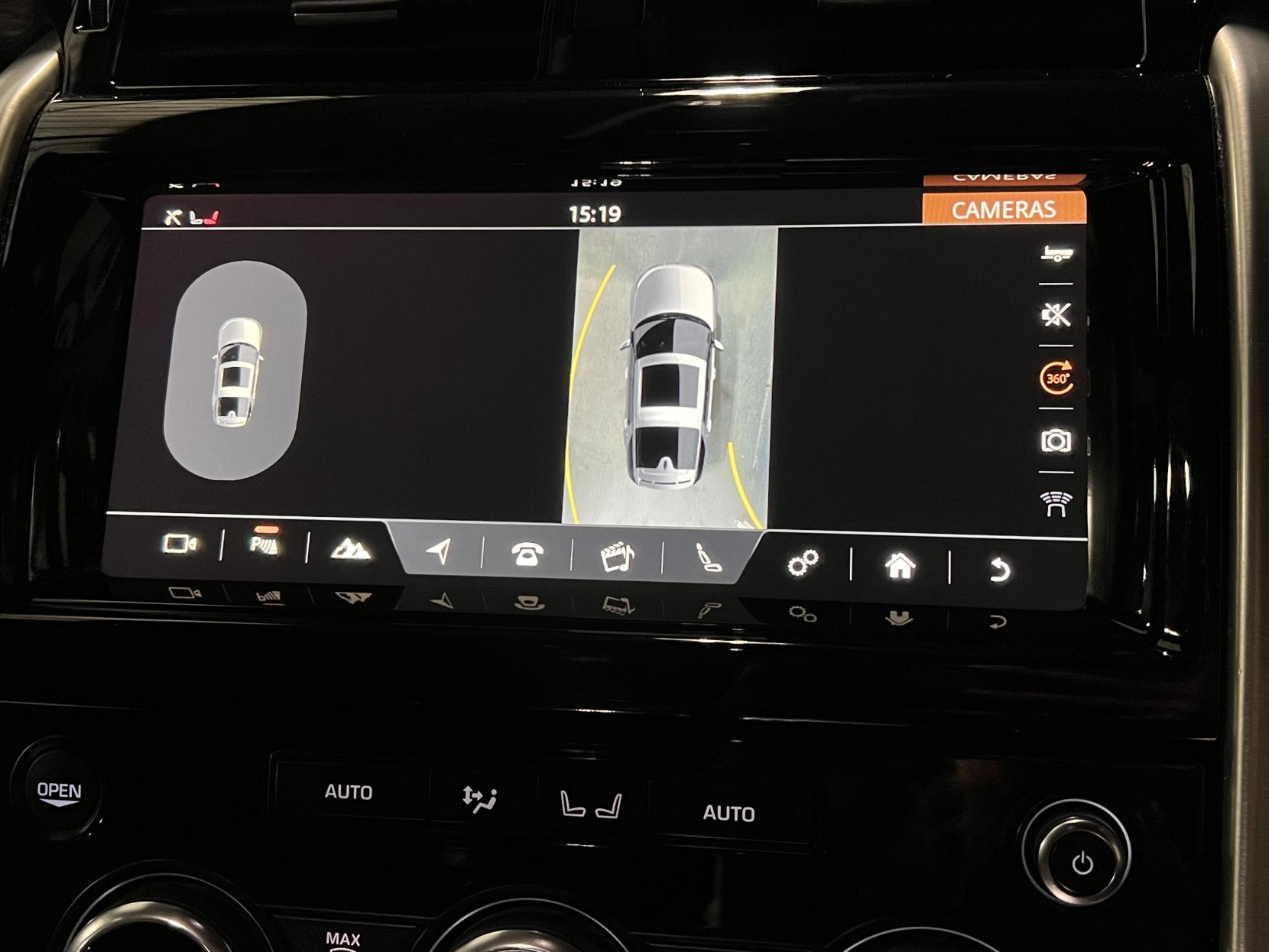 Land Rover Discovery 3.0 TD V6 HSE Luxury SUV 5dr Diesel Auto 4WD Euro 6 (s/s) (258 ps)