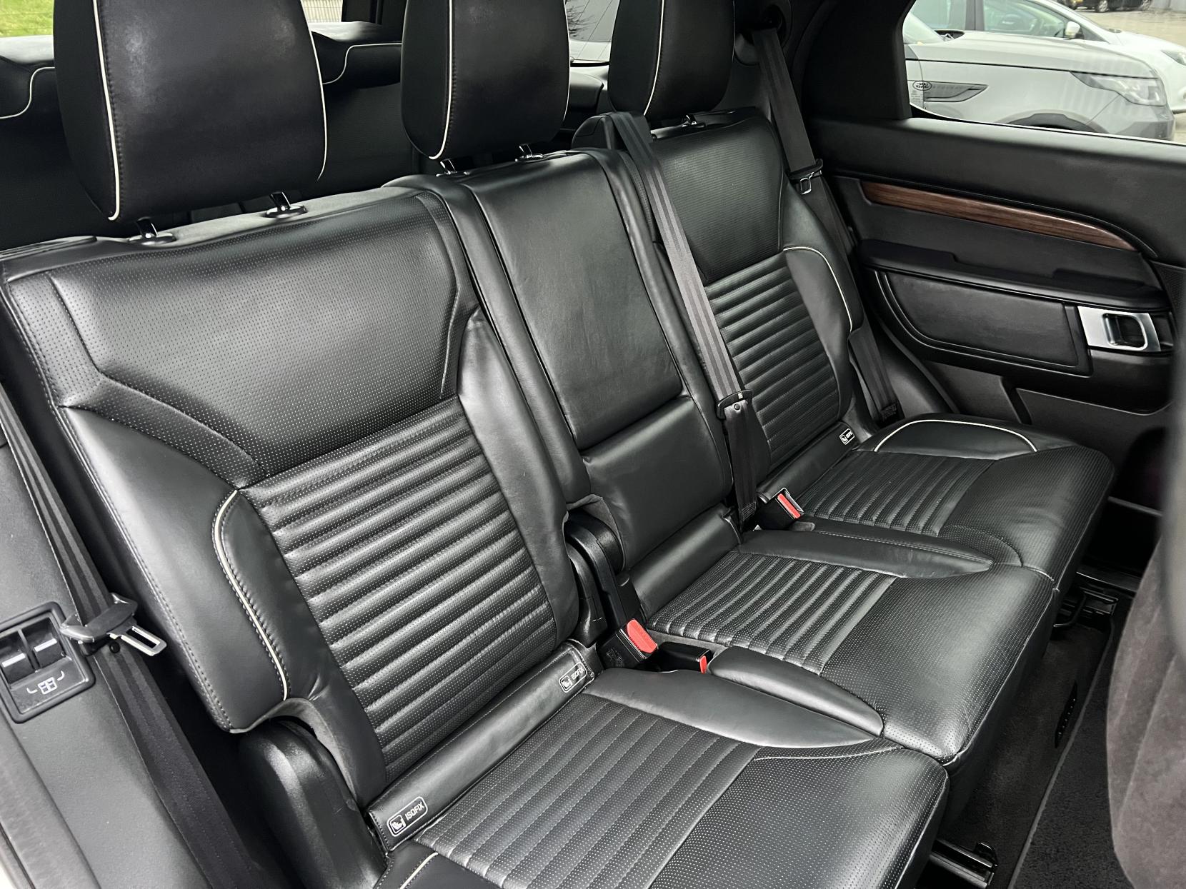 Land Rover Discovery 3.0 TD V6 HSE Luxury SUV 5dr Diesel Auto 4WD Euro 6 (s/s) (258 ps)