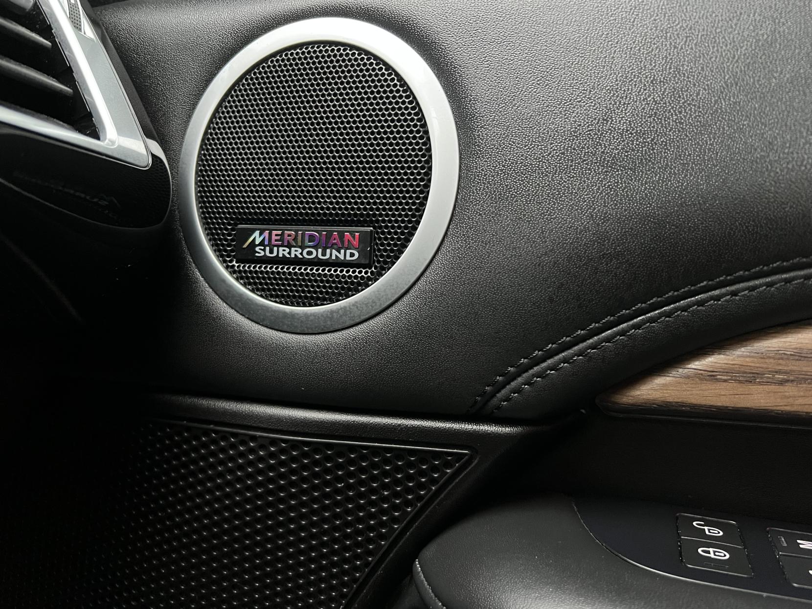 Land Rover Discovery 3.0 TD V6 HSE Luxury SUV 5dr Diesel Auto 4WD Euro 6 (s/s) (258 ps)