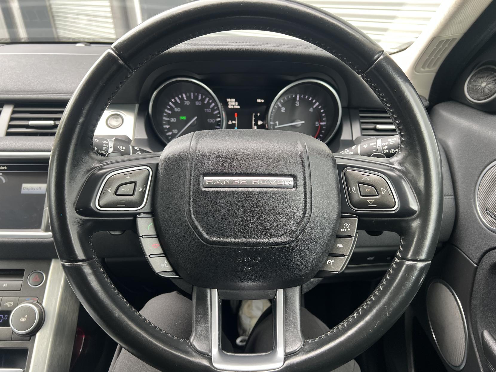 Land Rover Range Rover Evoque 2.2 SD4 Pure Tech SUV 5dr Diesel Auto 4WD Euro 5 (s/s) (190 ps)