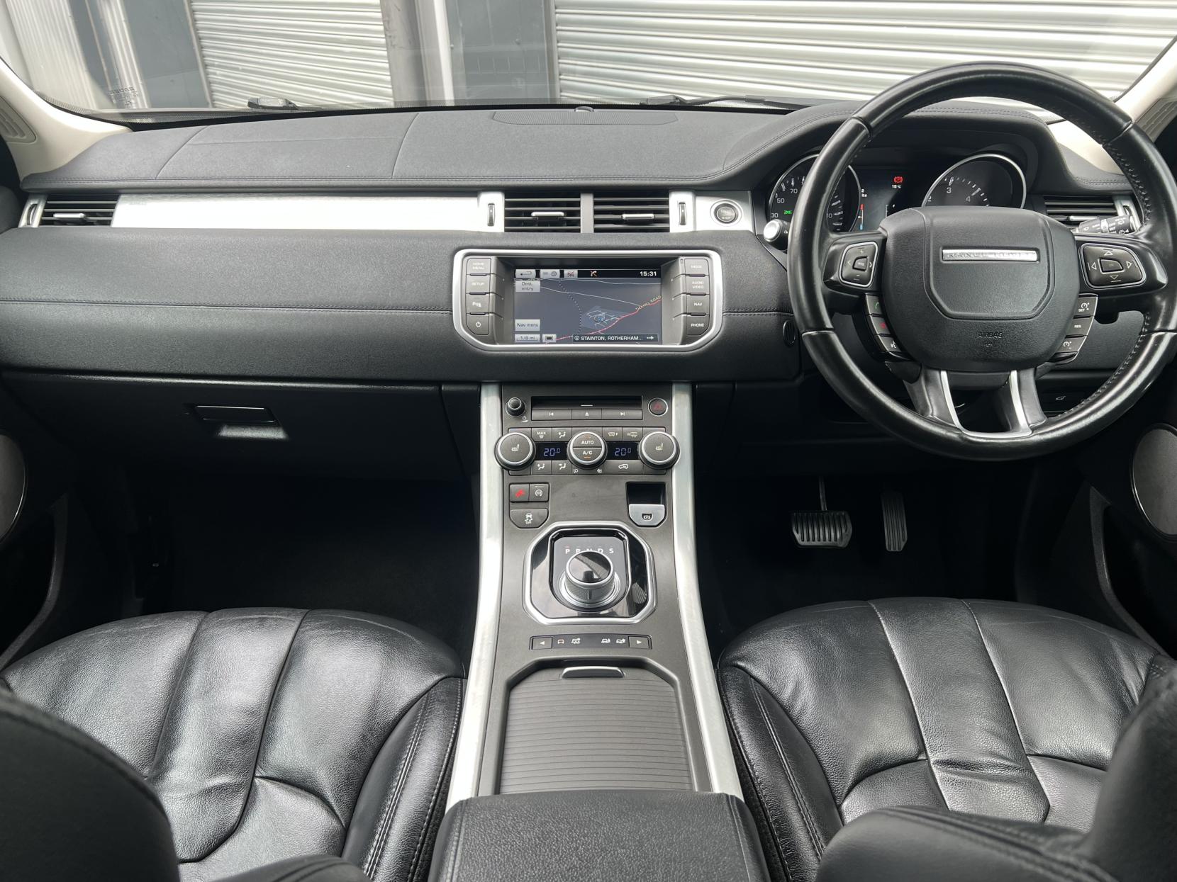 Land Rover Range Rover Evoque 2.2 SD4 Pure Tech SUV 5dr Diesel Auto 4WD Euro 5 (s/s) (190 ps)
