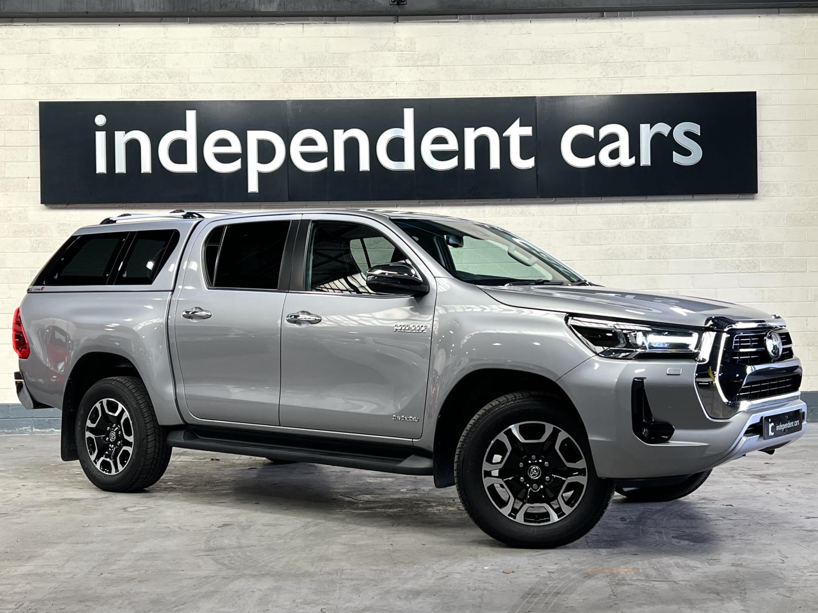 Toyota Hilux 2.8 D-4D Invincible Pickup Double Cab 4dr Diesel Auto 4WD Euro 6 (s/s) (204 ps)