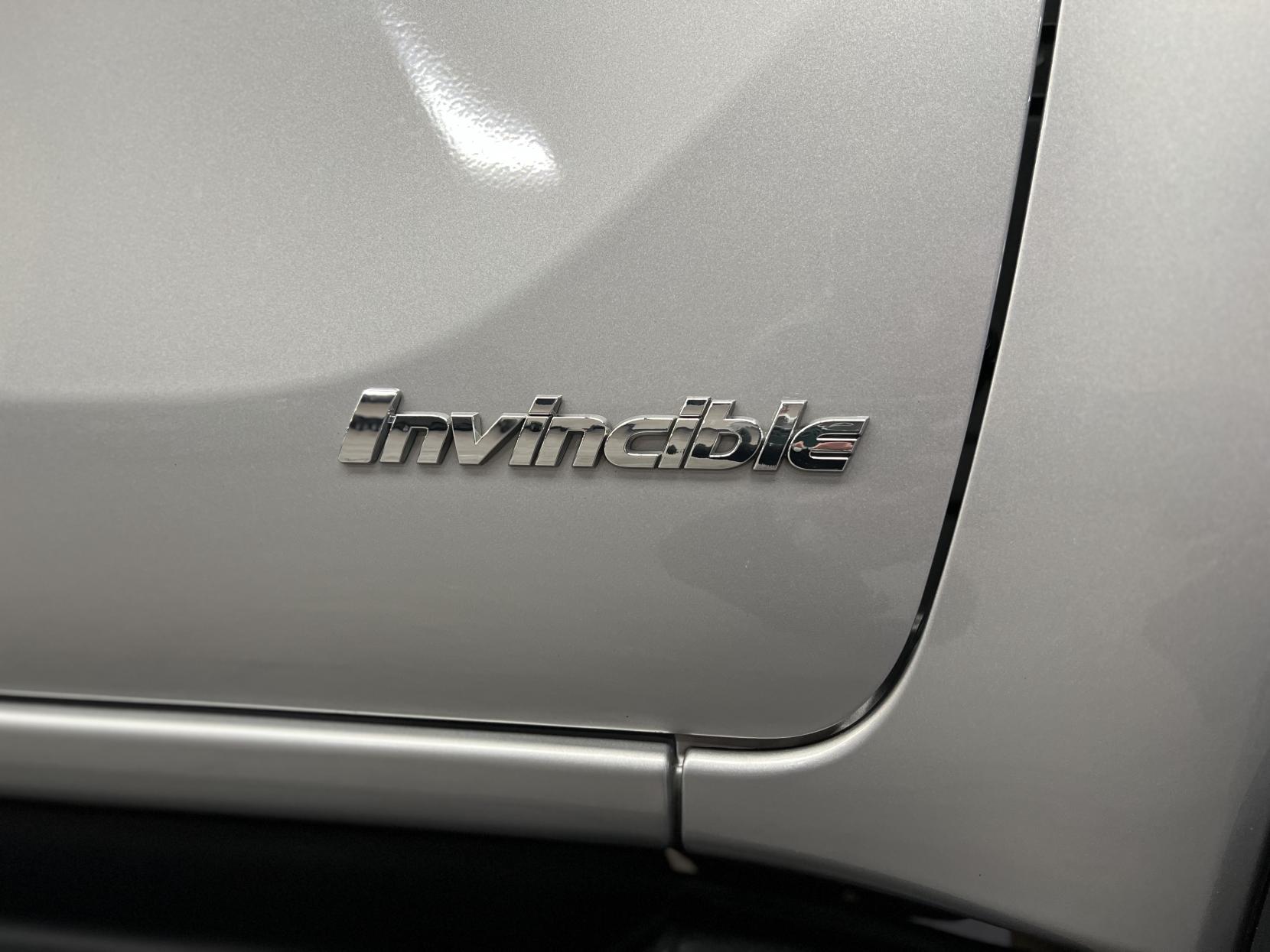 Toyota Hilux 2.8 D-4D Invincible Pickup Double Cab 4dr Diesel Auto 4WD Euro 6 (s/s) (204 ps)