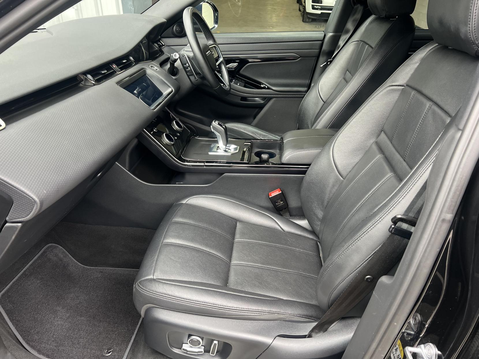Land Rover Range Rover Evoque 1.5 P300e 12.2kWh R-Dynamic S SUV 5dr Petrol Plug-in Hybrid Auto 4WD Euro 6 (s/s) (309 ps)