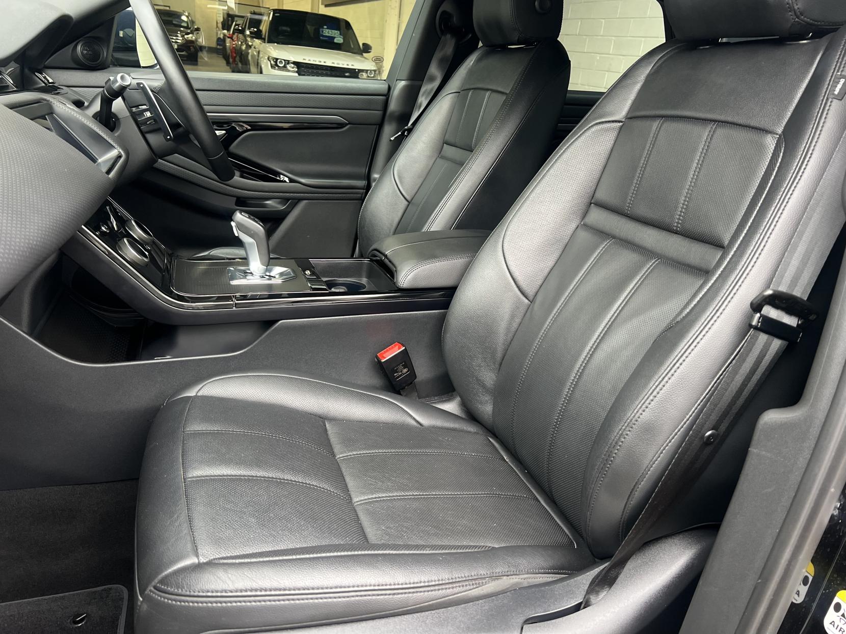 Land Rover Range Rover Evoque 1.5 P300e 12.2kWh R-Dynamic S SUV 5dr Petrol Plug-in Hybrid Auto 4WD Euro 6 (s/s) (309 ps)
