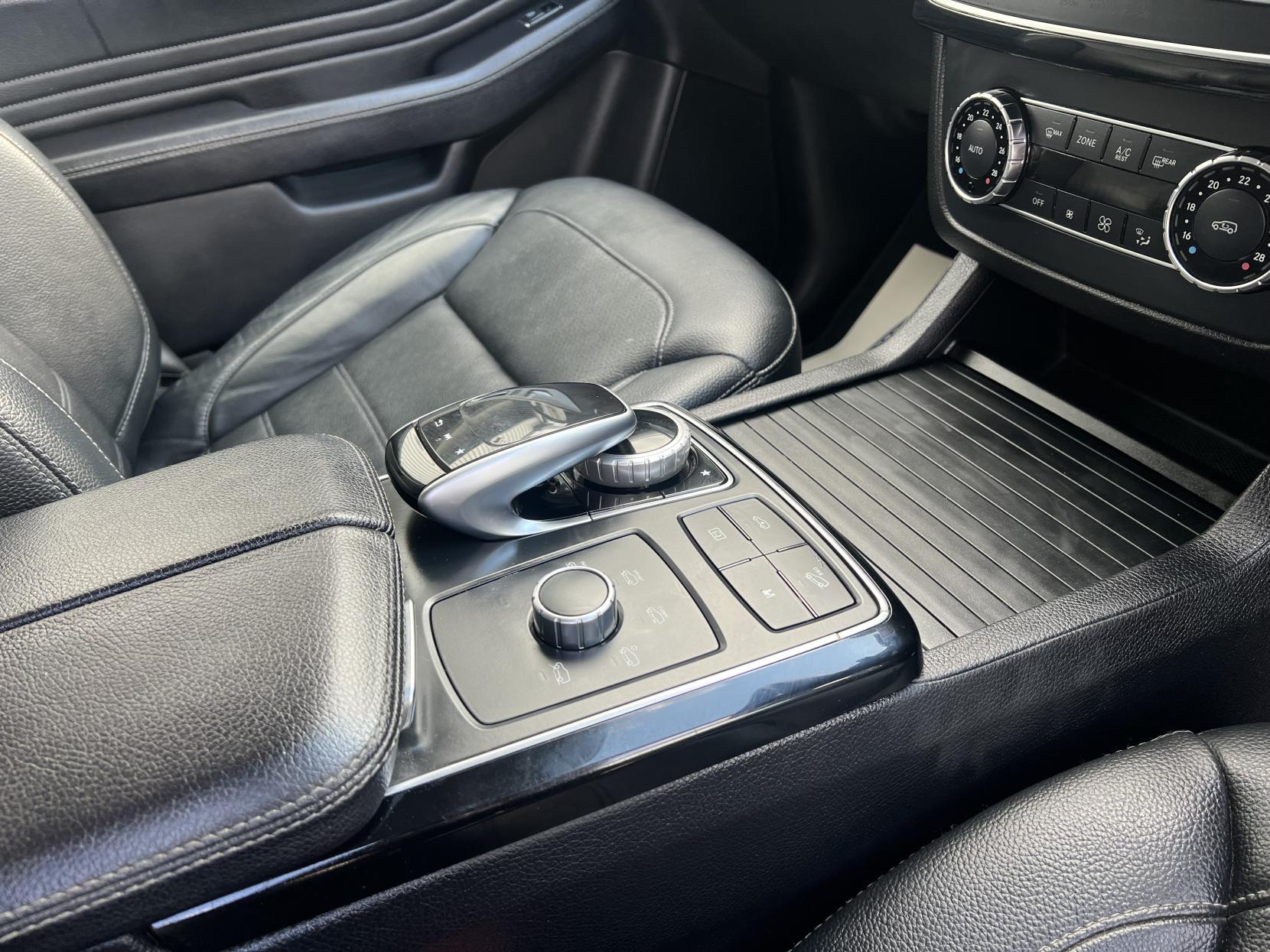 Mercedes-Benz GLE 3.0 GLE350d V6 AMG Line SUV 5dr Diesel G-Tronic 4MATIC Euro 6 (s/s) (258 ps)