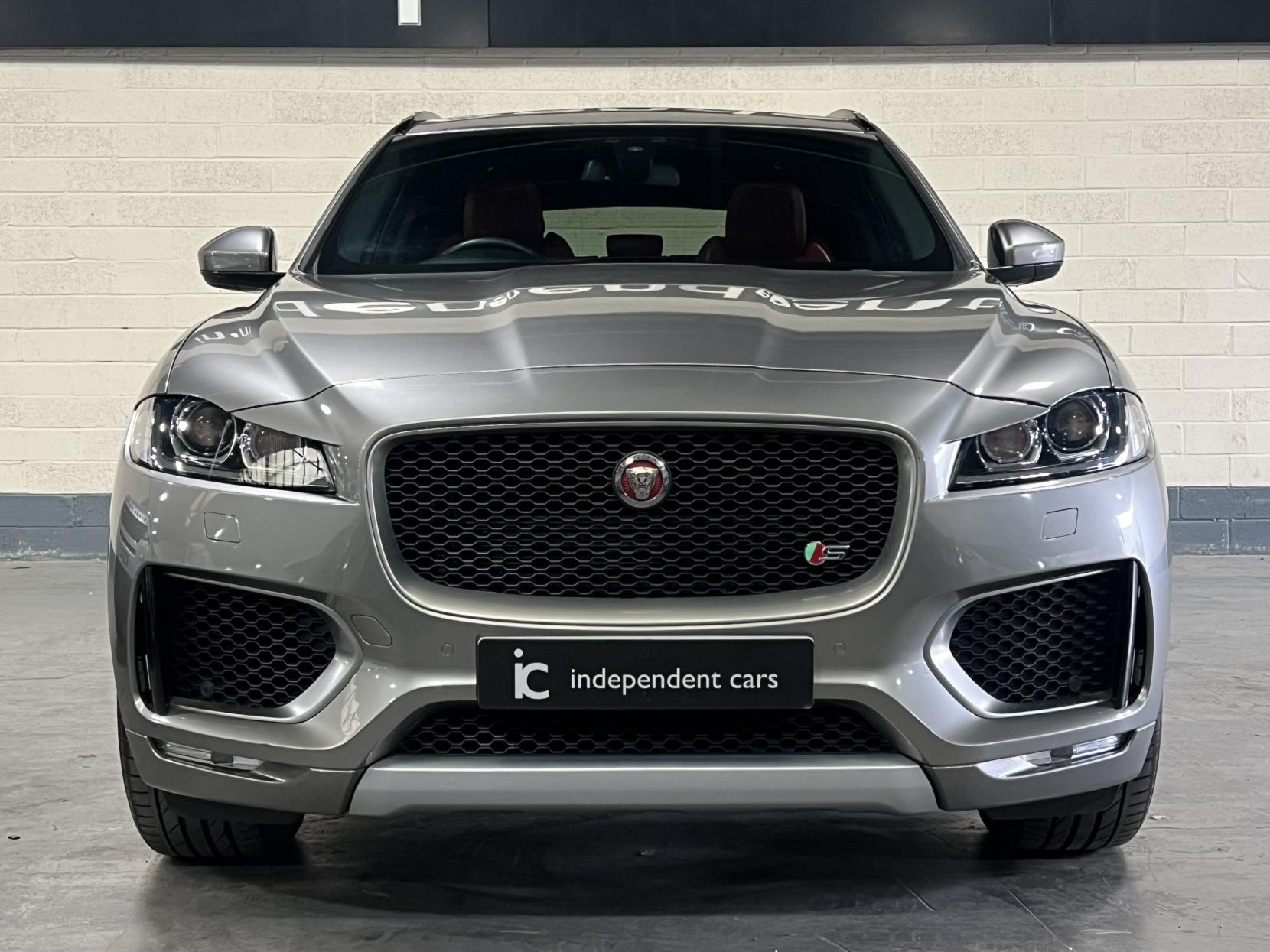 Jaguar F-PACE 3.0 D300 V6 S SUV 5dr Diesel Auto AWD Euro 6 (s/s) (300 ps)
