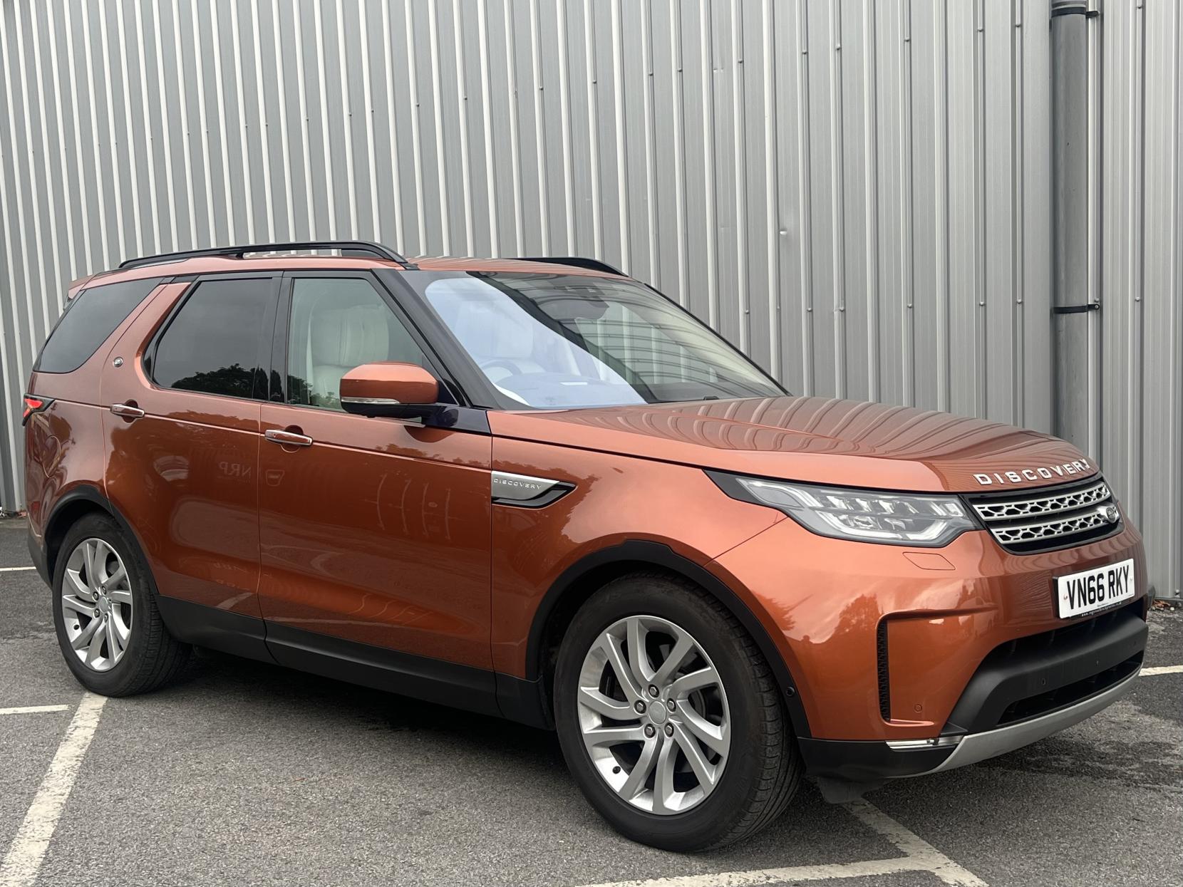 Land Rover Discovery 3.0 TD V6 HSE Luxury SUV 5dr Diesel Auto 4WD Euro 6 (s/s) (258 ps)