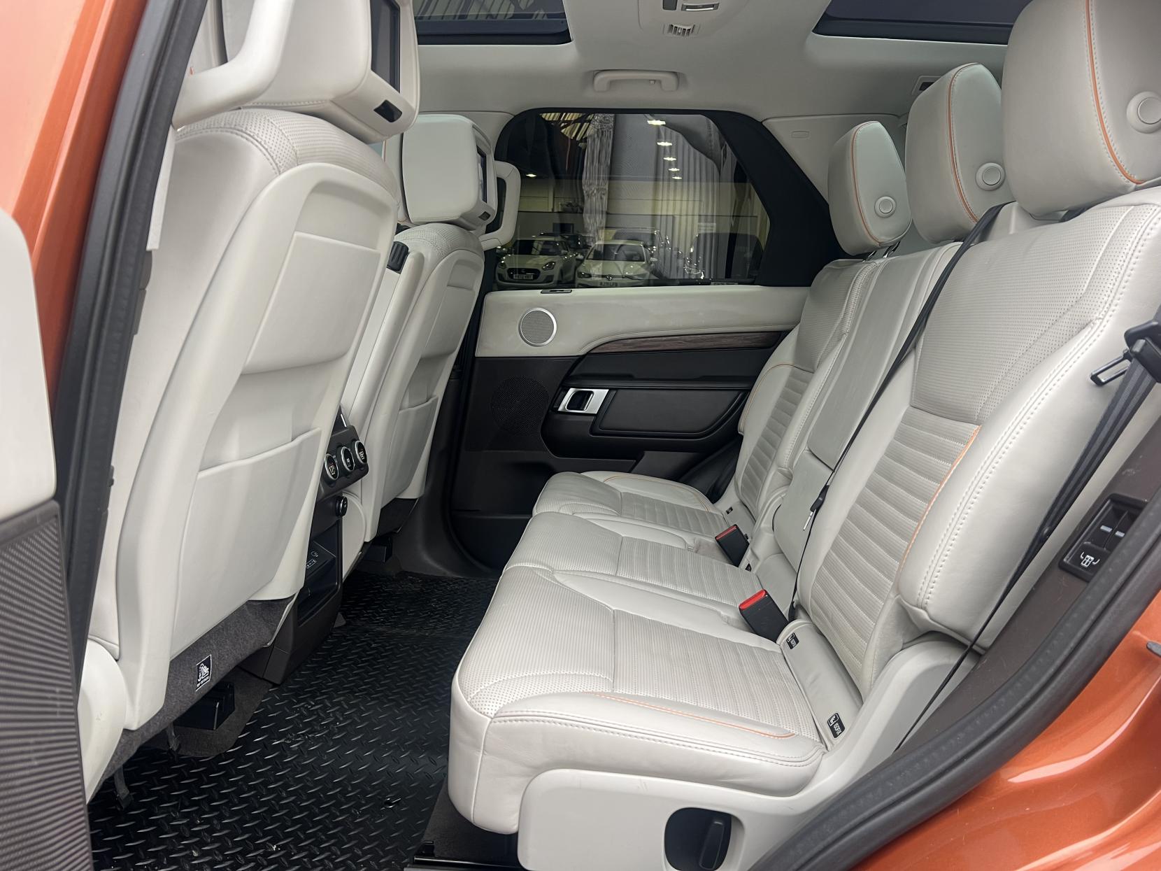 Land Rover Discovery 3.0 TD V6 HSE Luxury SUV 5dr Diesel Auto 4WD Euro 6 (s/s) (258 ps)