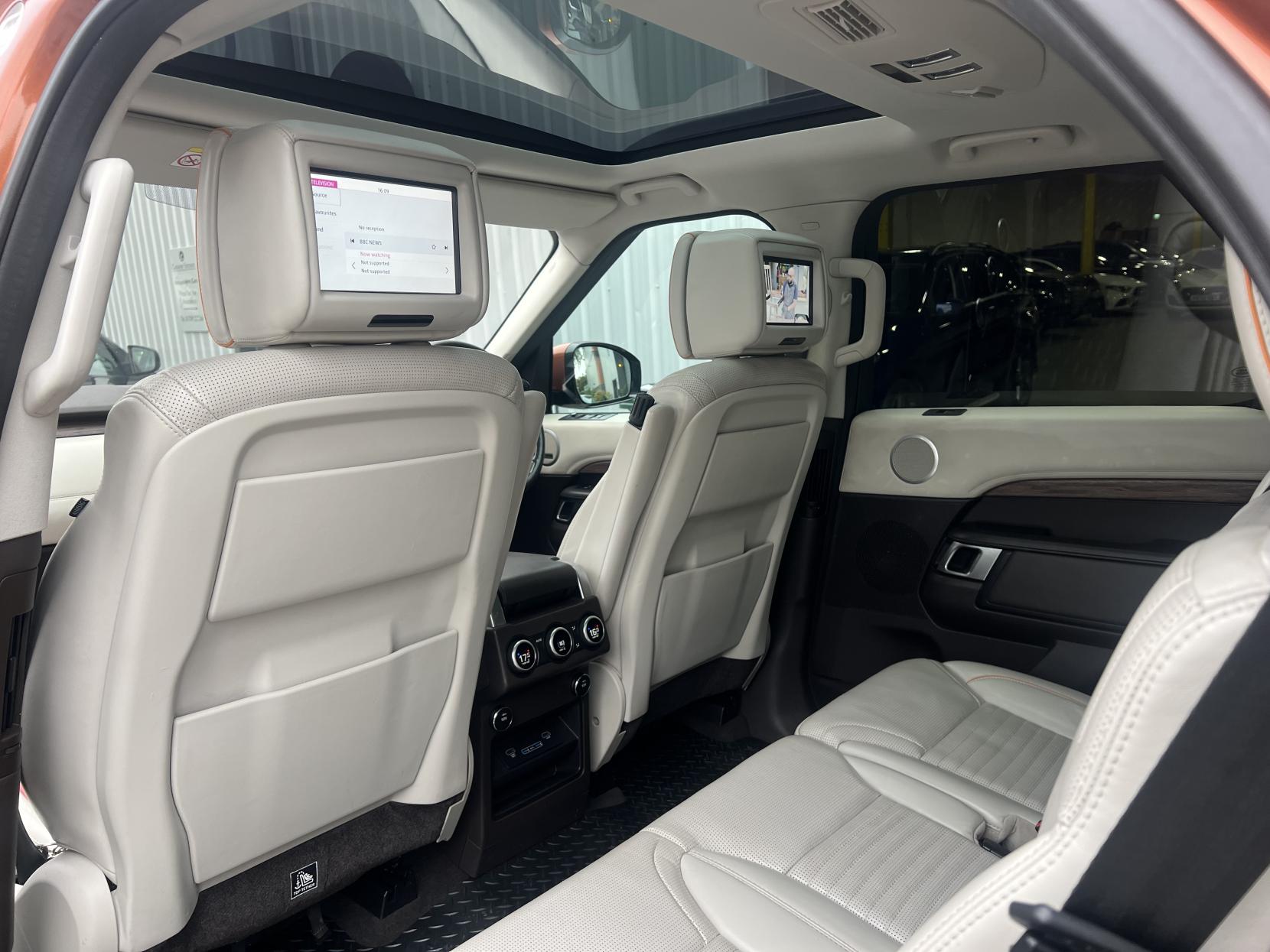 Land Rover Discovery 3.0 TD V6 HSE Luxury SUV 5dr Diesel Auto 4WD Euro 6 (s/s) (258 ps)