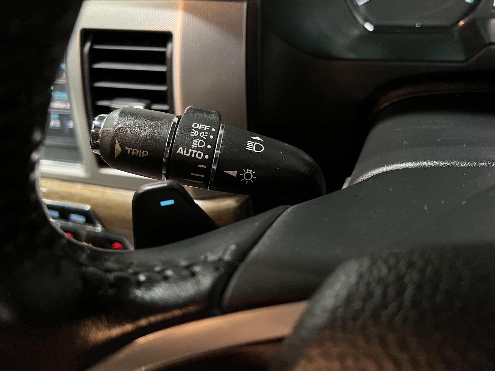 Jaguar XF 2.2d Premium Luxury Saloon 4dr Diesel Auto Euro 5 (s/s) (200 ps)