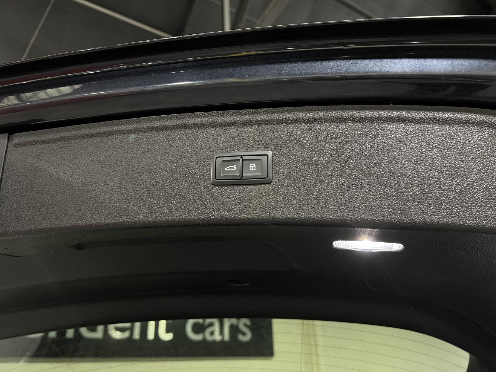 Audi Q5 2.0 TFSI S line SUV 5dr Petrol S Tronic quattro Euro 6 (s/s) (252 ps)