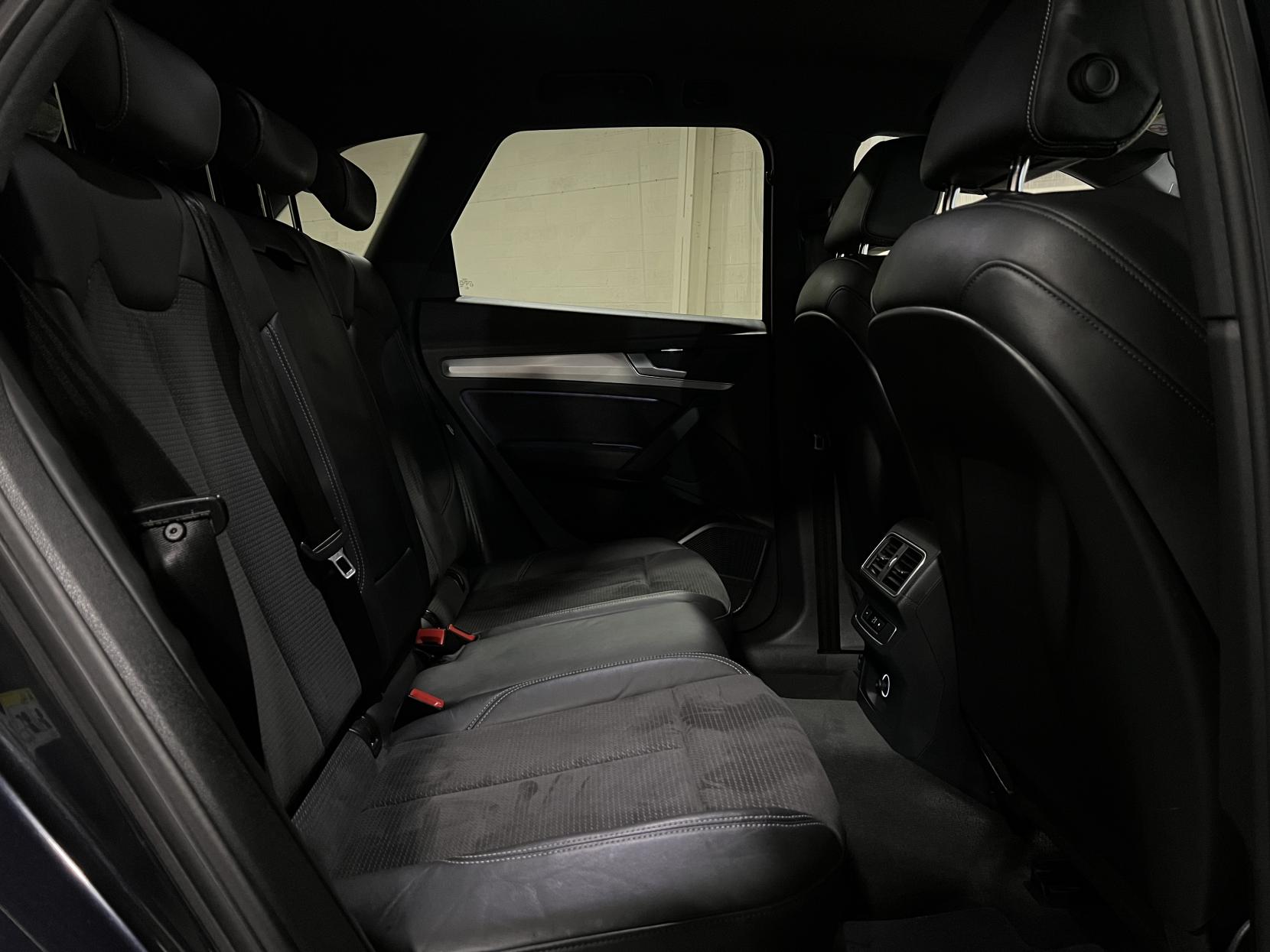 Audi Q5 2.0 TFSI S line SUV 5dr Petrol S Tronic quattro Euro 6 (s/s) (252 ps)