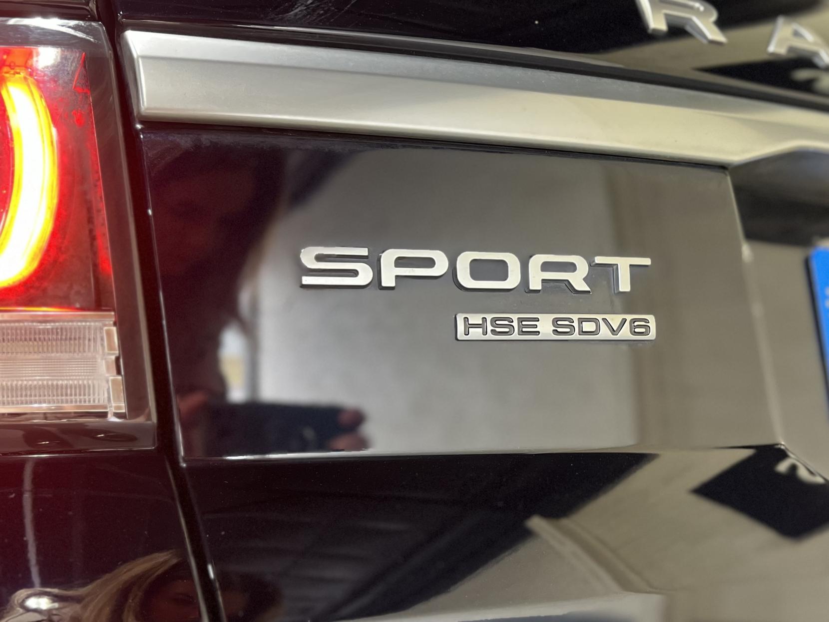 Land Rover Range Rover Sport 3.0 SD V6 HSE SUV 5dr Diesel Auto 4WD Euro 6 (s/s) (306 ps)