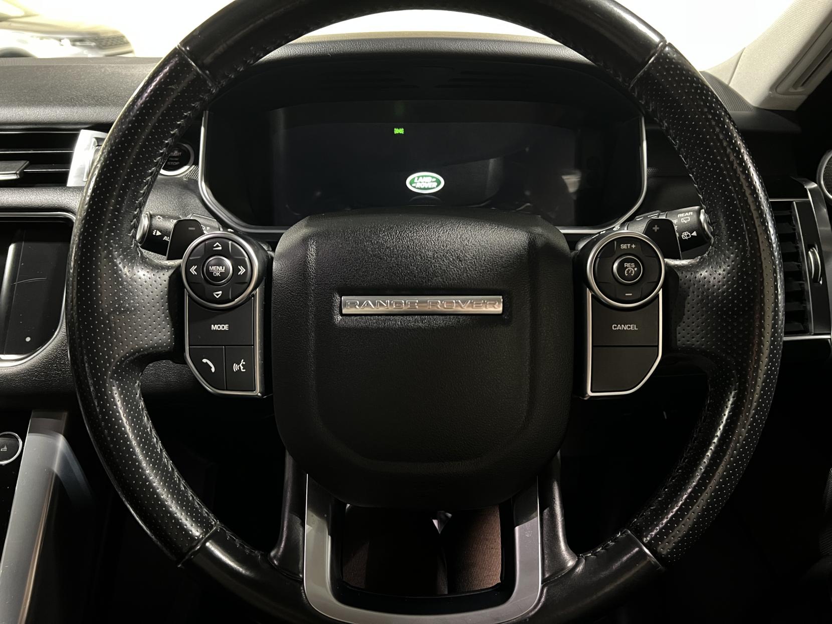 Land Rover Range Rover Sport 3.0 SD V6 HSE SUV 5dr Diesel Auto 4WD Euro 6 (s/s) (306 ps)