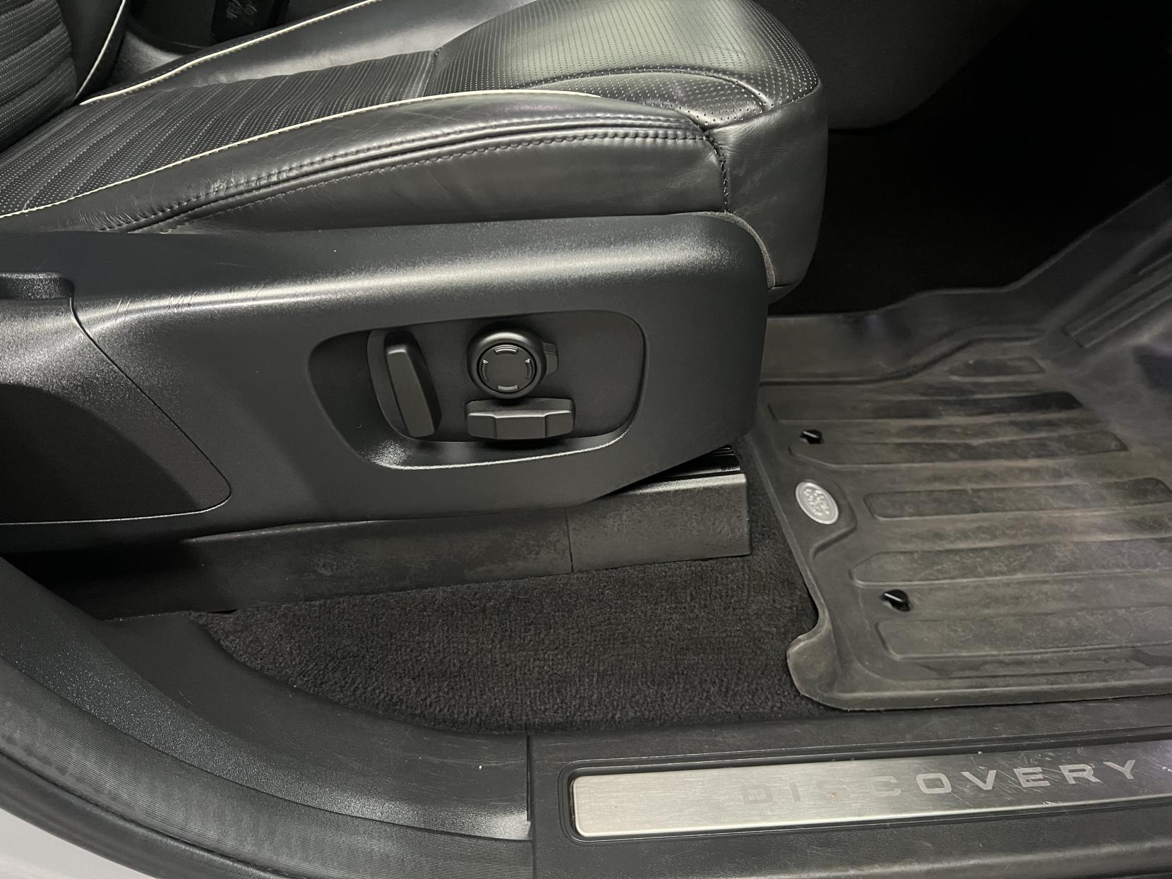 Land Rover Discovery 3.0 TD V6 HSE SUV 5dr Diesel Auto 4WD Euro 6 (s/s) (258 ps)